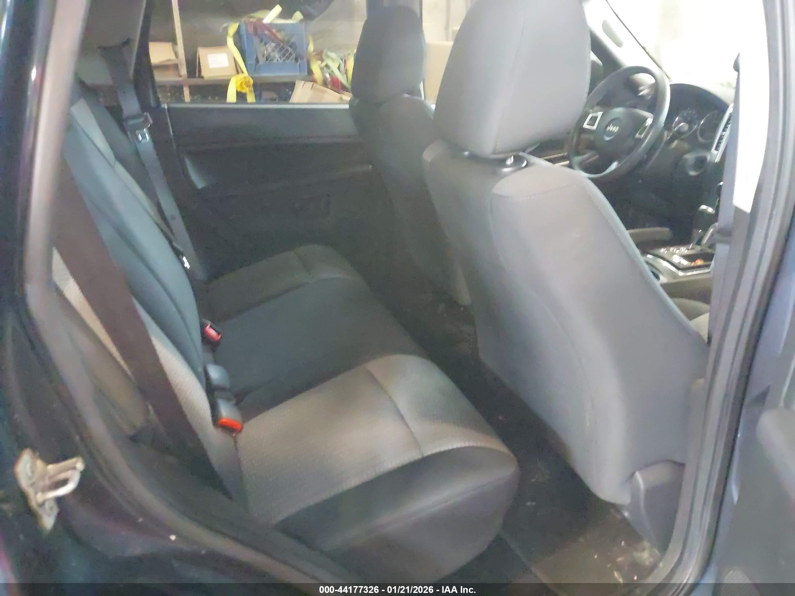 2008 Jeep Grand Cherokee Laredo Dark Blue vin: 1J8HR48N08C225070