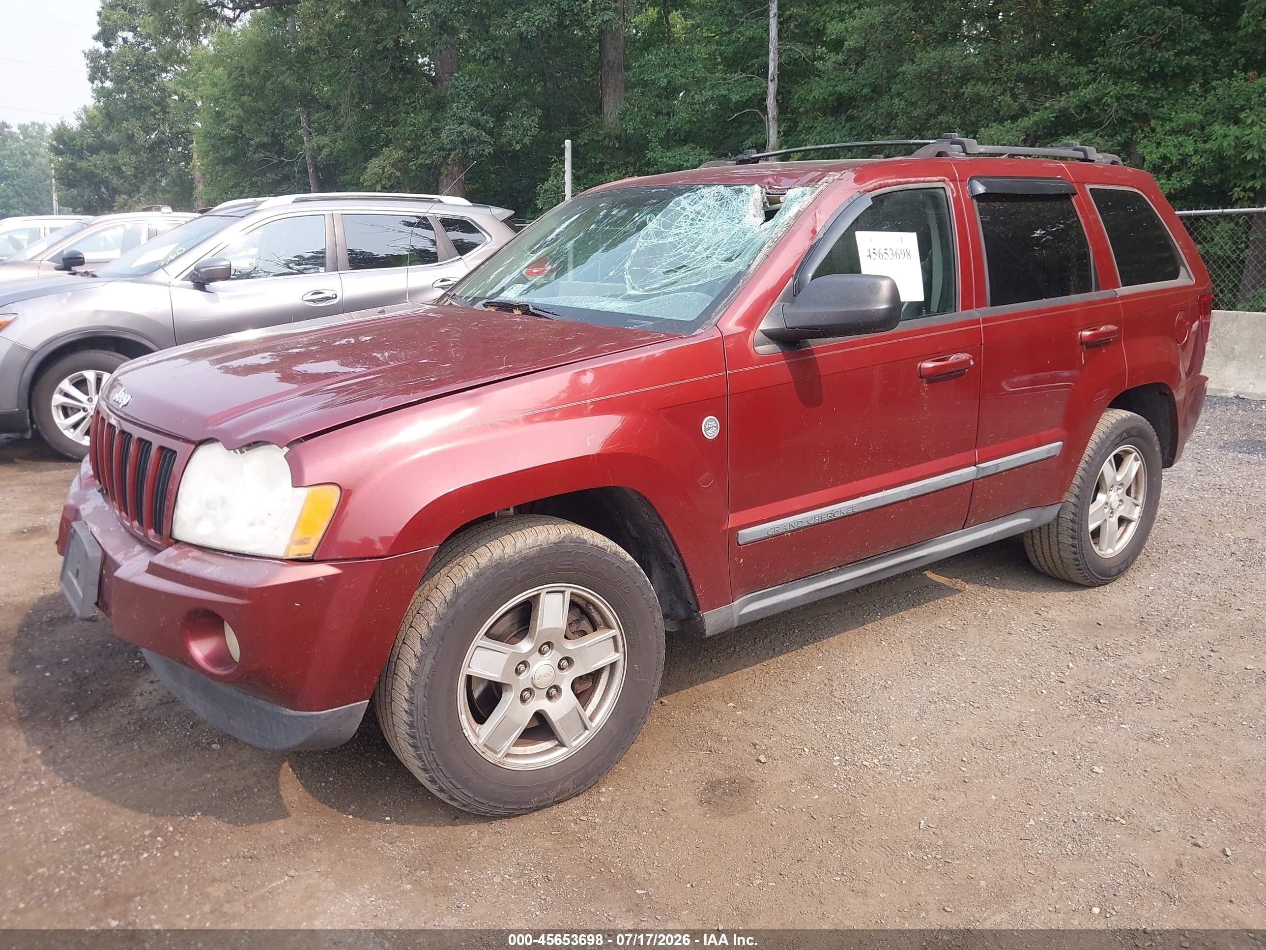 2007 Jeep Grand Cherokee Laredo Бордовый vin: 1J8HR48N17C525330
