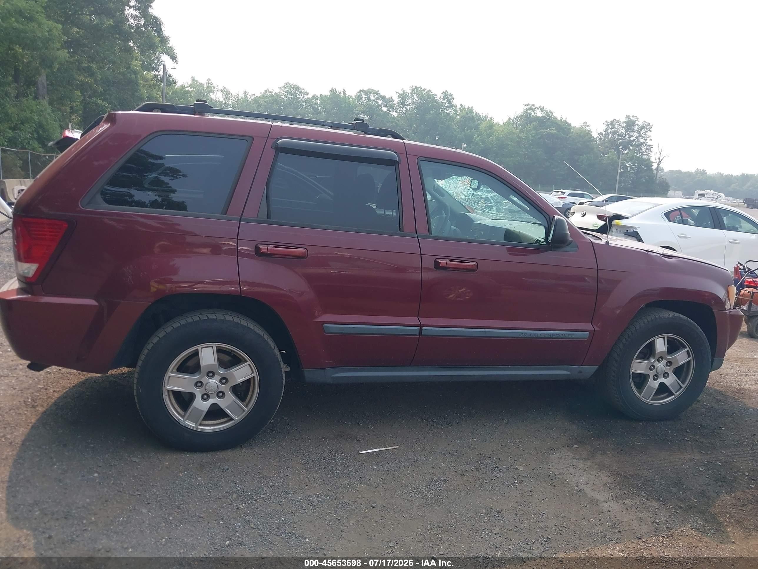 2007 Jeep Grand Cherokee Laredo Бордовый vin: 1J8HR48N17C525330
