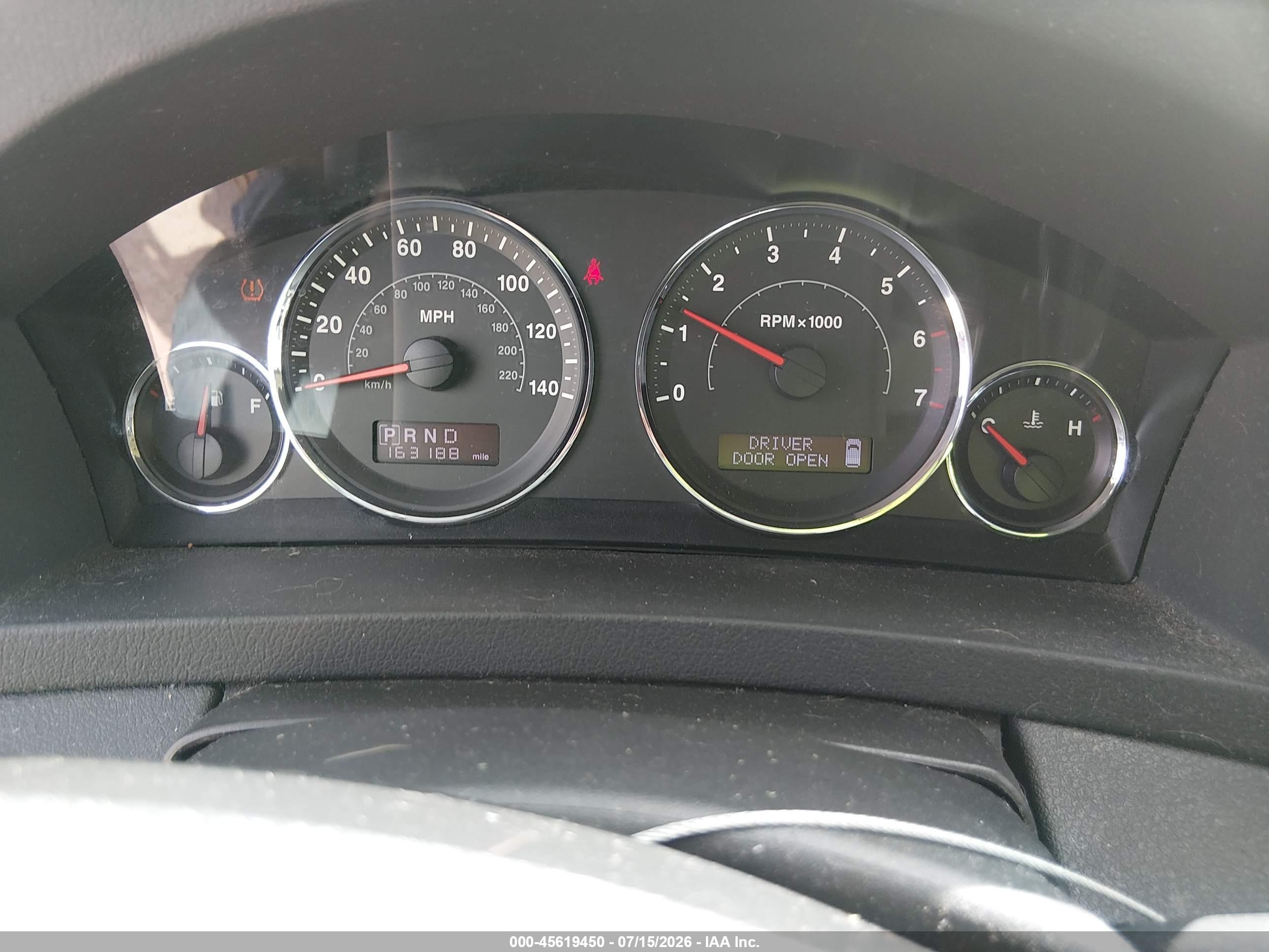 2008 Jeep Grand Cherokee Laredo Silver vin: 1J8HR48N38C206643
