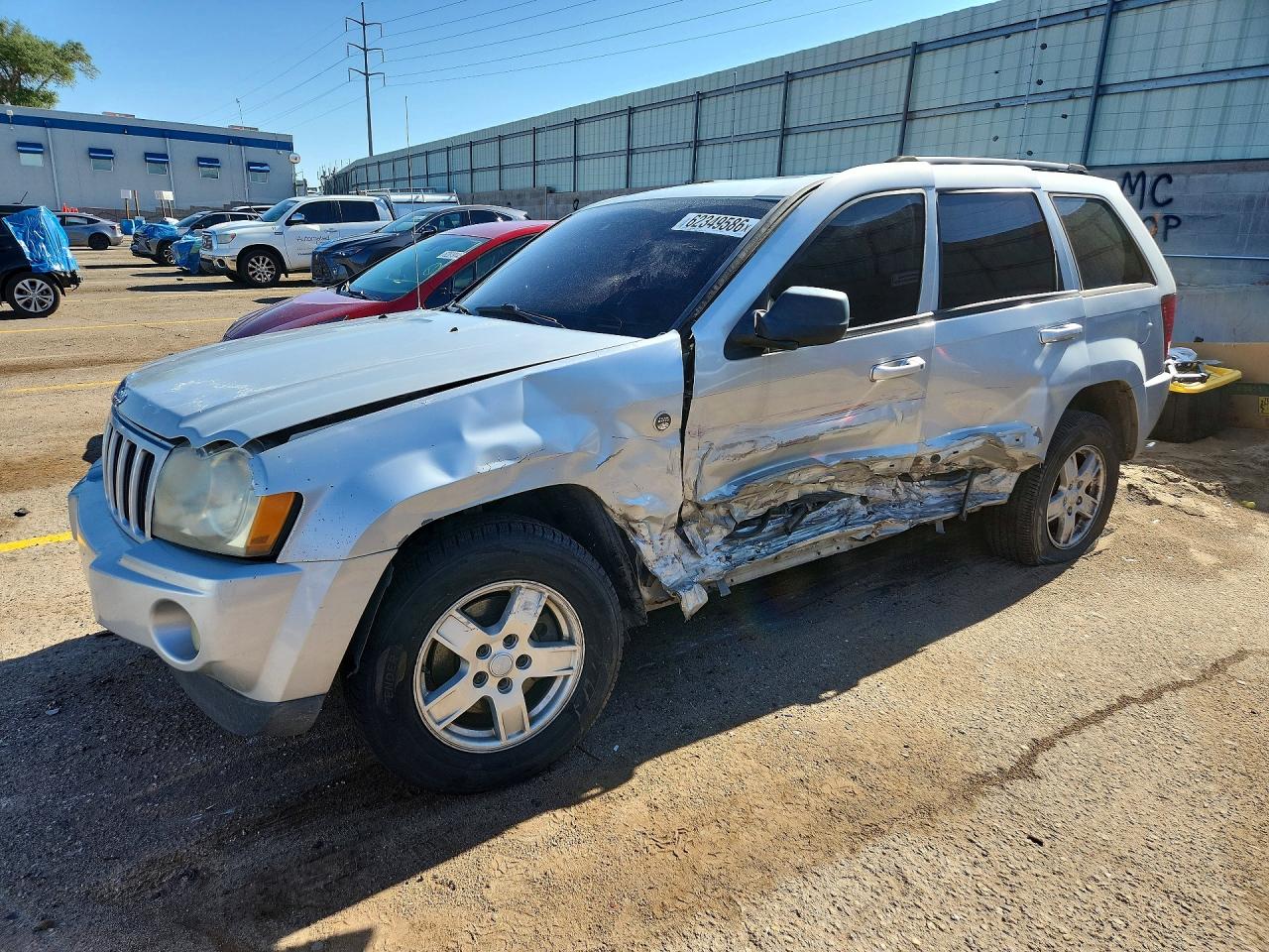 2007 Jeep Grand Cherokee Laredo Silver vin: 1J8HR48N47C588258