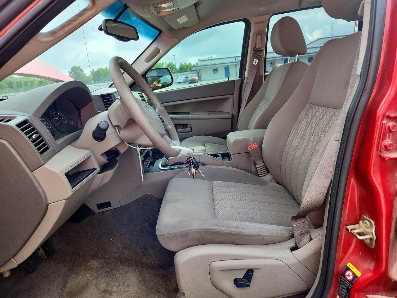 2005 Jeep Grand Cherokee Laredo Burgundy vin: 1J8HR48N85C556877