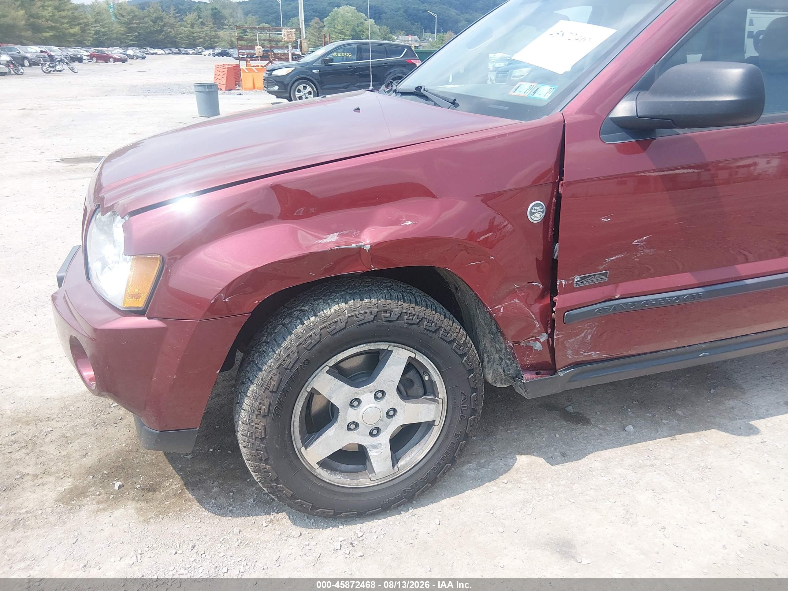 2007 Jeep Grand Cherokee Laredo Red vin: 1J8HR48N87C651765
