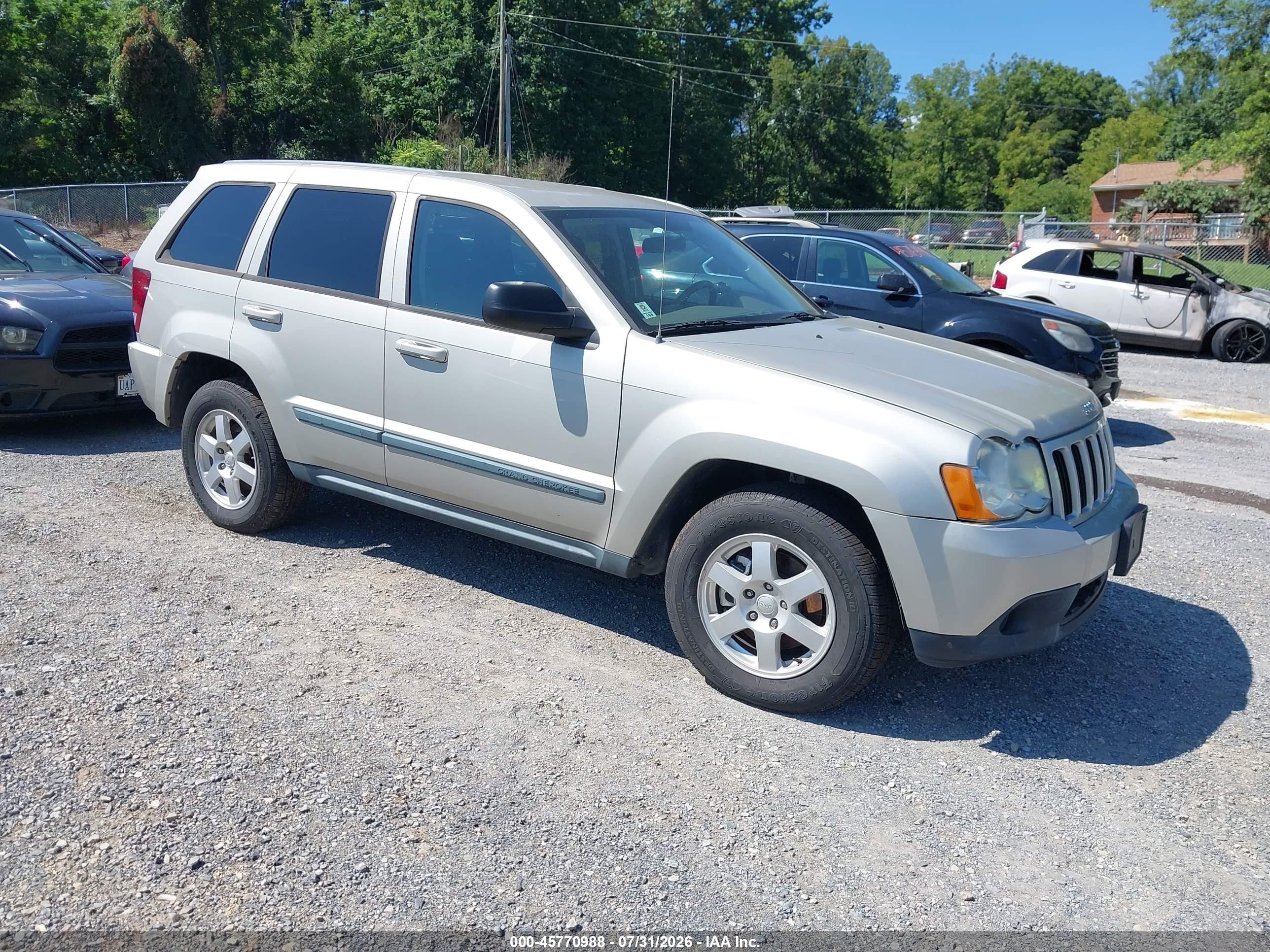 2008 Jeep Grand Cherokee Laredo Gold vin: 1J8HR48N88C204872