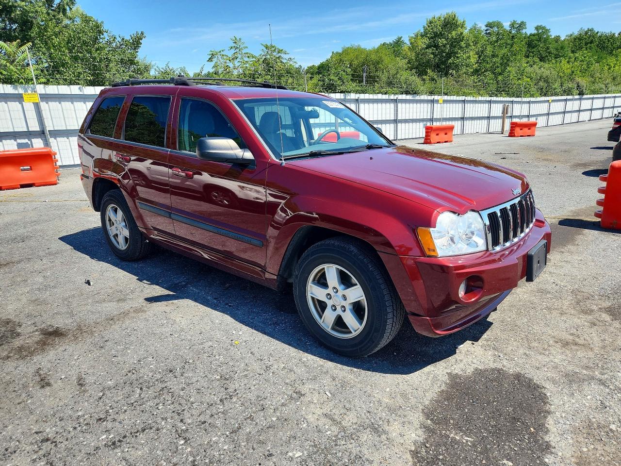 2007 Jeep Grand Cherokee Lared Burgundy vin: 1J8HR48P17C540301