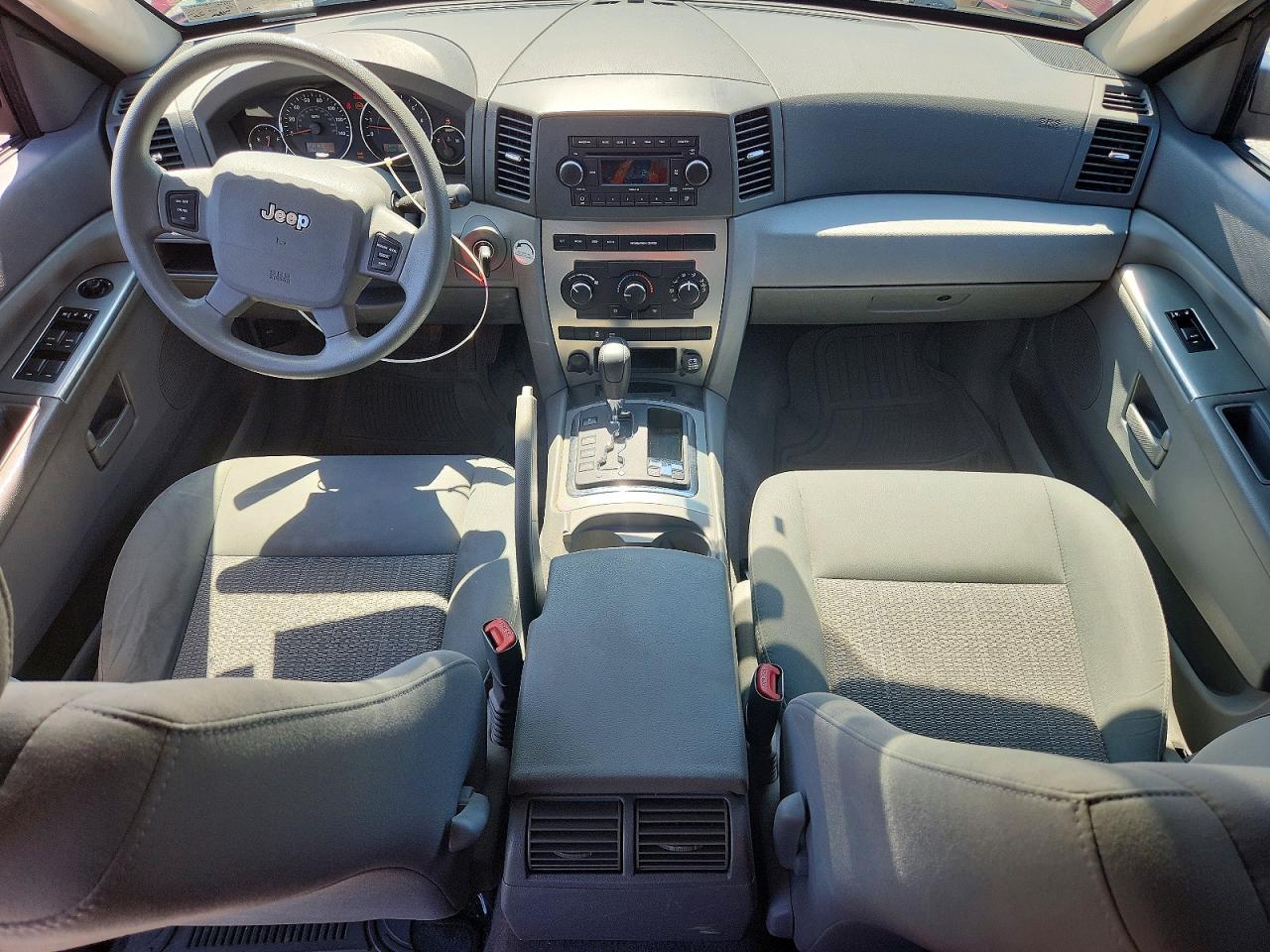 2007 Jeep Grand Cherokee Lared Burgundy vin: 1J8HR48P17C540301
