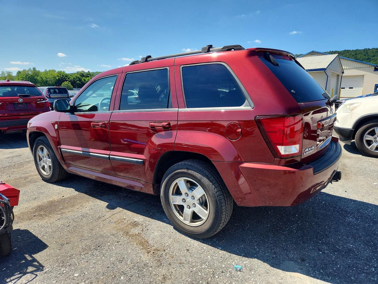 2007 Jeep Grand Cherokee Lared Burgundy vin: 1J8HR48P17C540301