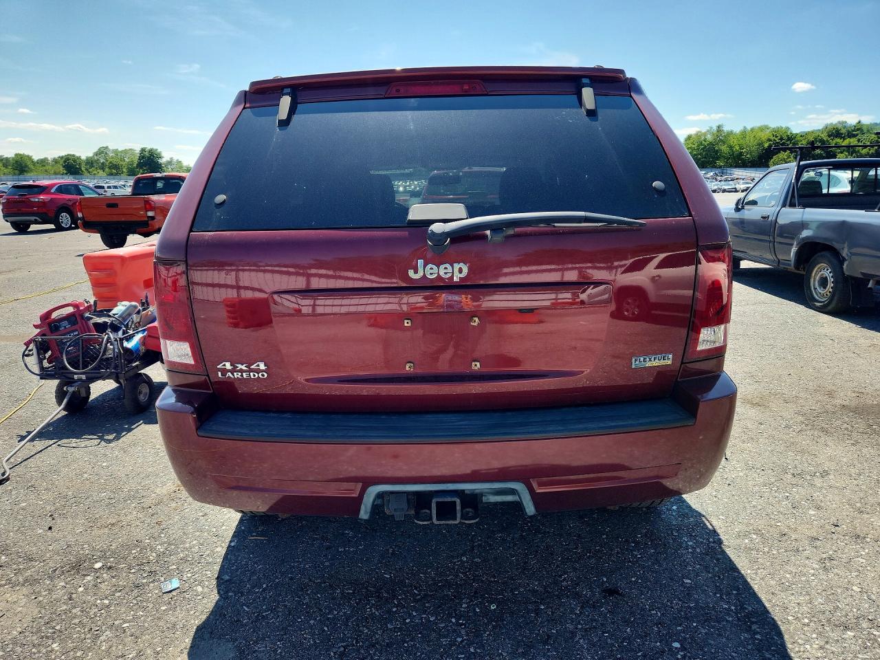 2007 Jeep Grand Cherokee Lared Burgundy vin: 1J8HR48P17C540301