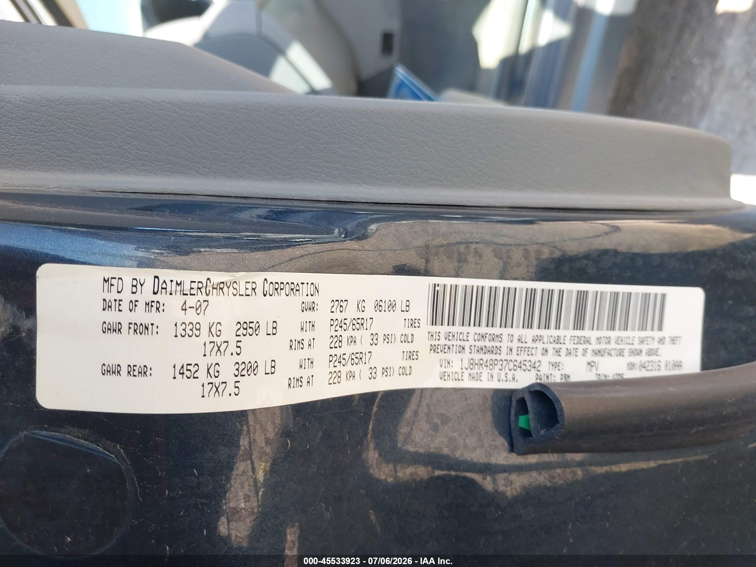 2007 Jeep Grand Cherokee Laredo Gray vin: 1J8HR48P37C645342