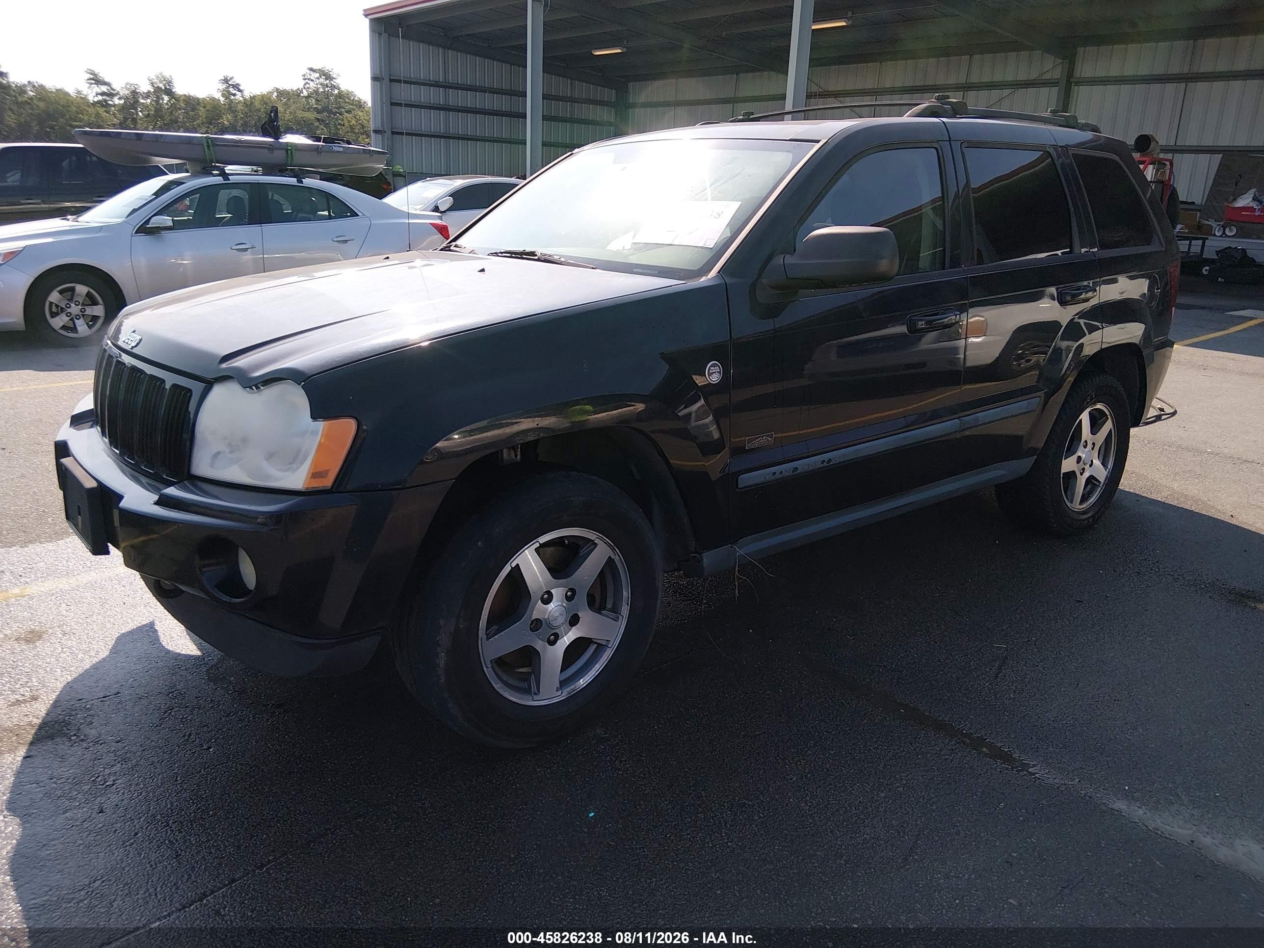 2007 Jeep Grand Cherokee Laredo Black vin: 1J8HR48P37C693763