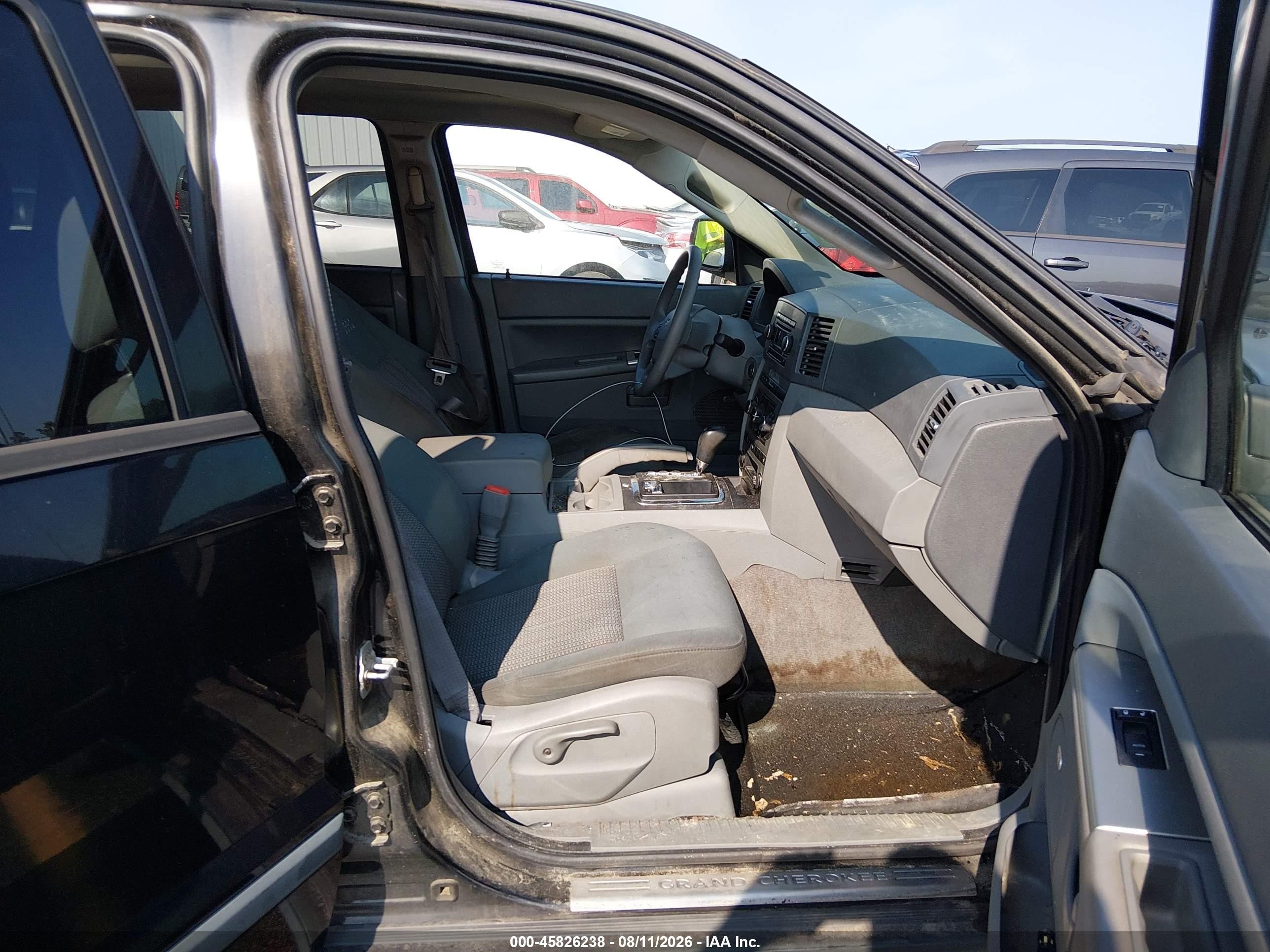 2007 Jeep Grand Cherokee Laredo Black vin: 1J8HR48P37C693763