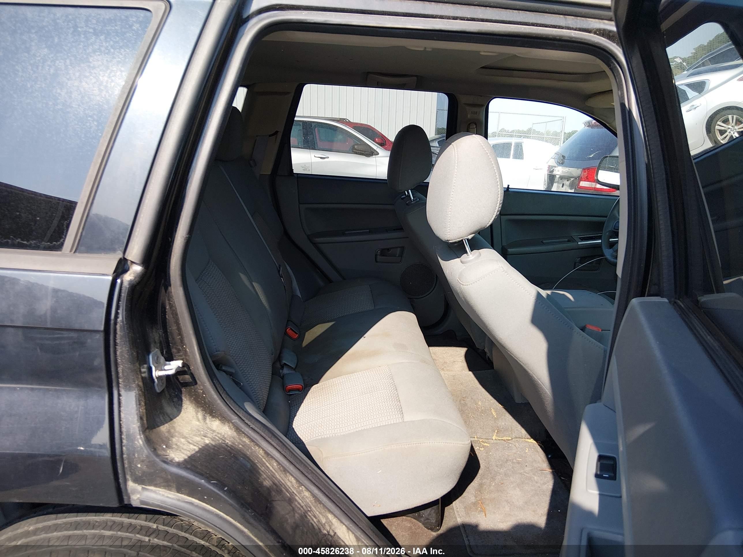 2007 Jeep Grand Cherokee Laredo Black vin: 1J8HR48P37C693763