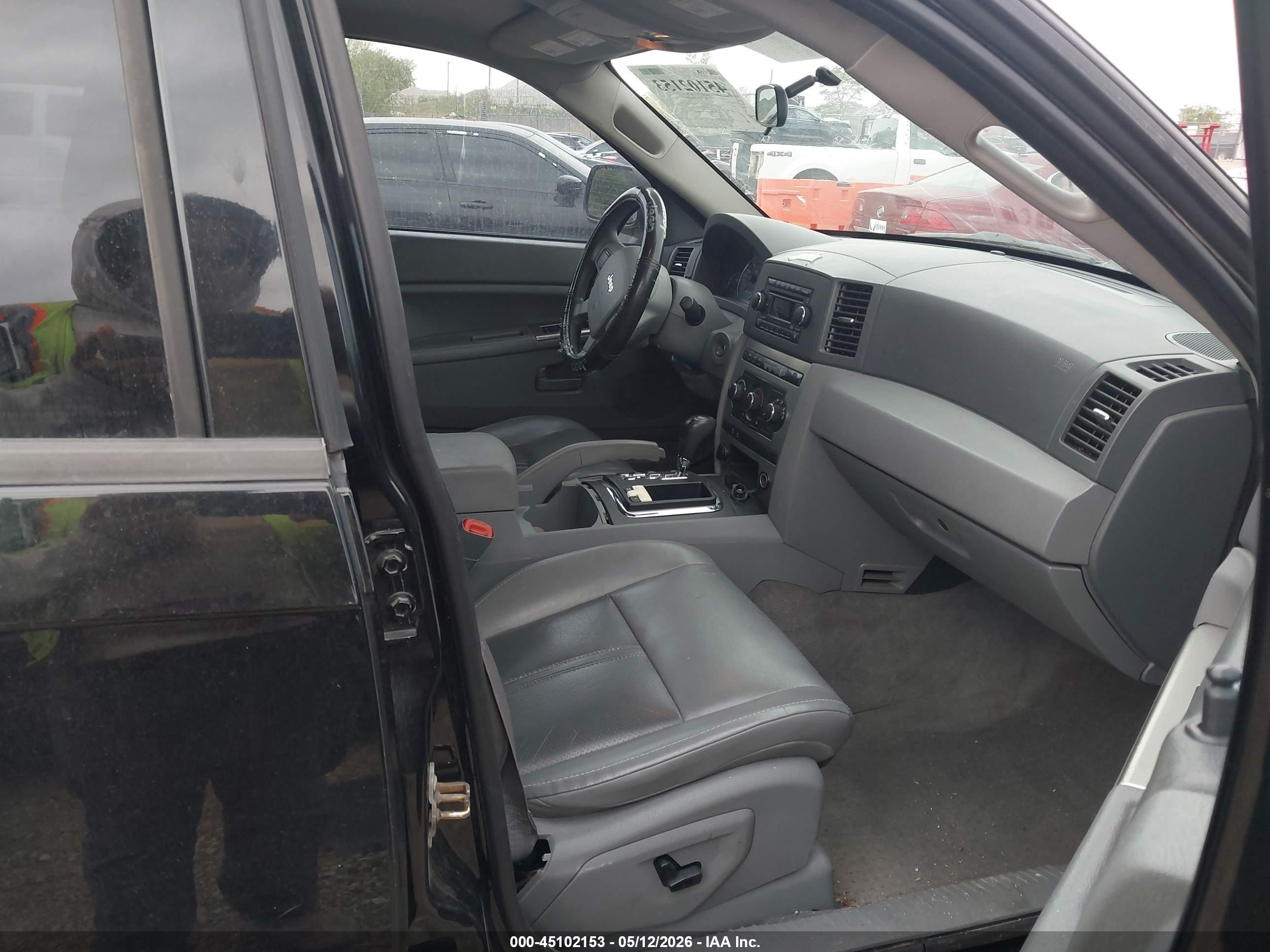2007 Jeep Grand Cherokee Laredo Black vin: 1J8HR48P57C634584