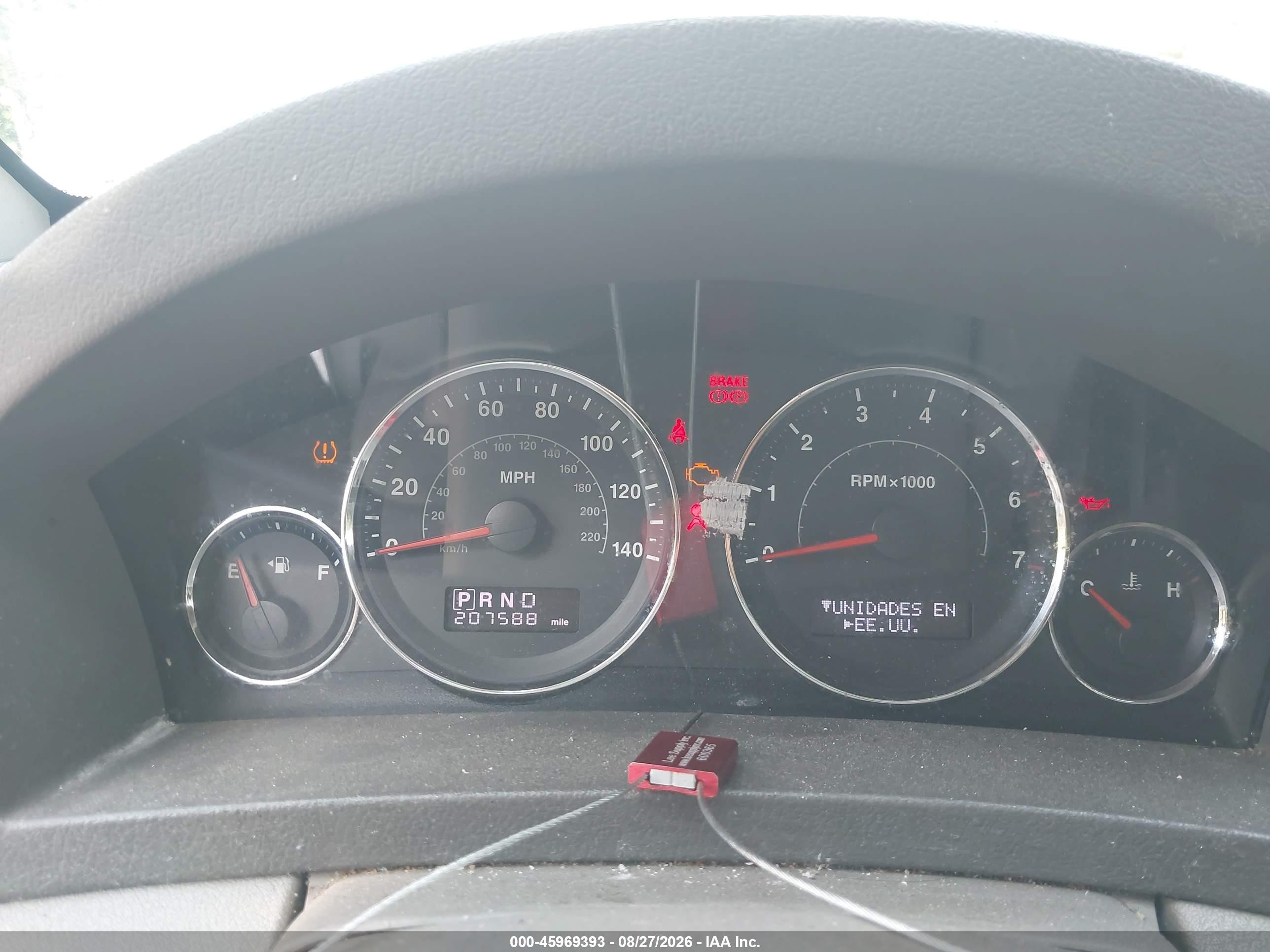 2009 Jeep Grand Cherokee Laredo Белый vin: 1J8HR48P89C545675