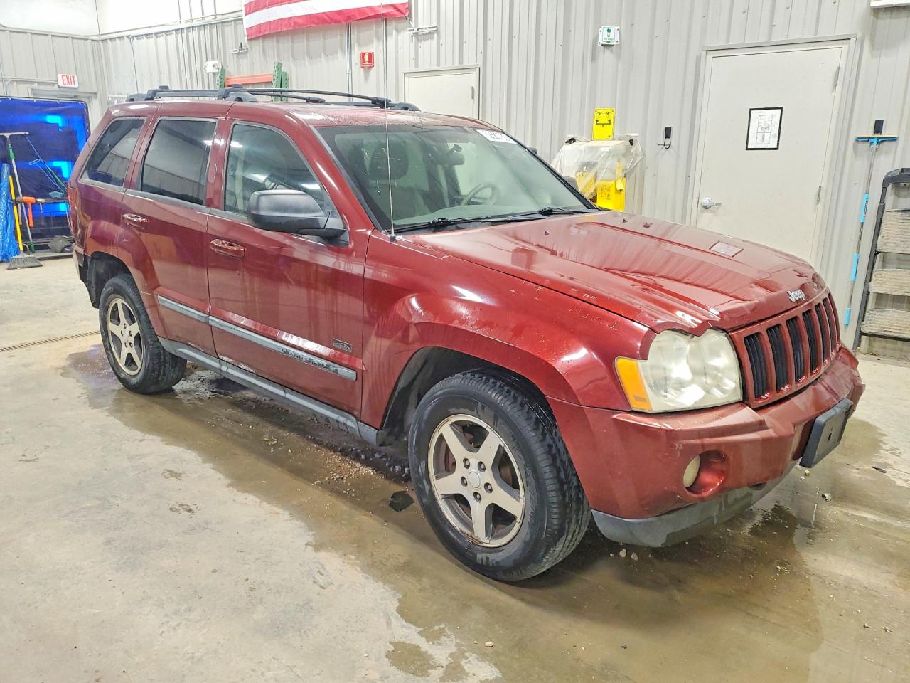 2007 Jeep Grand Cherokee Laredo Maroon vin: 1J8HR48P97C683996