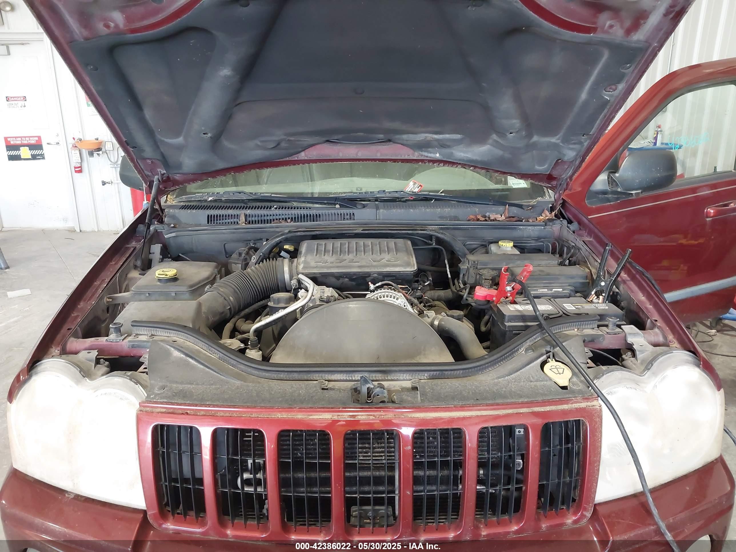 2007 Jeep Grand Cherokee Laredo Burgundy vin: 1J8HR48PX7C680184