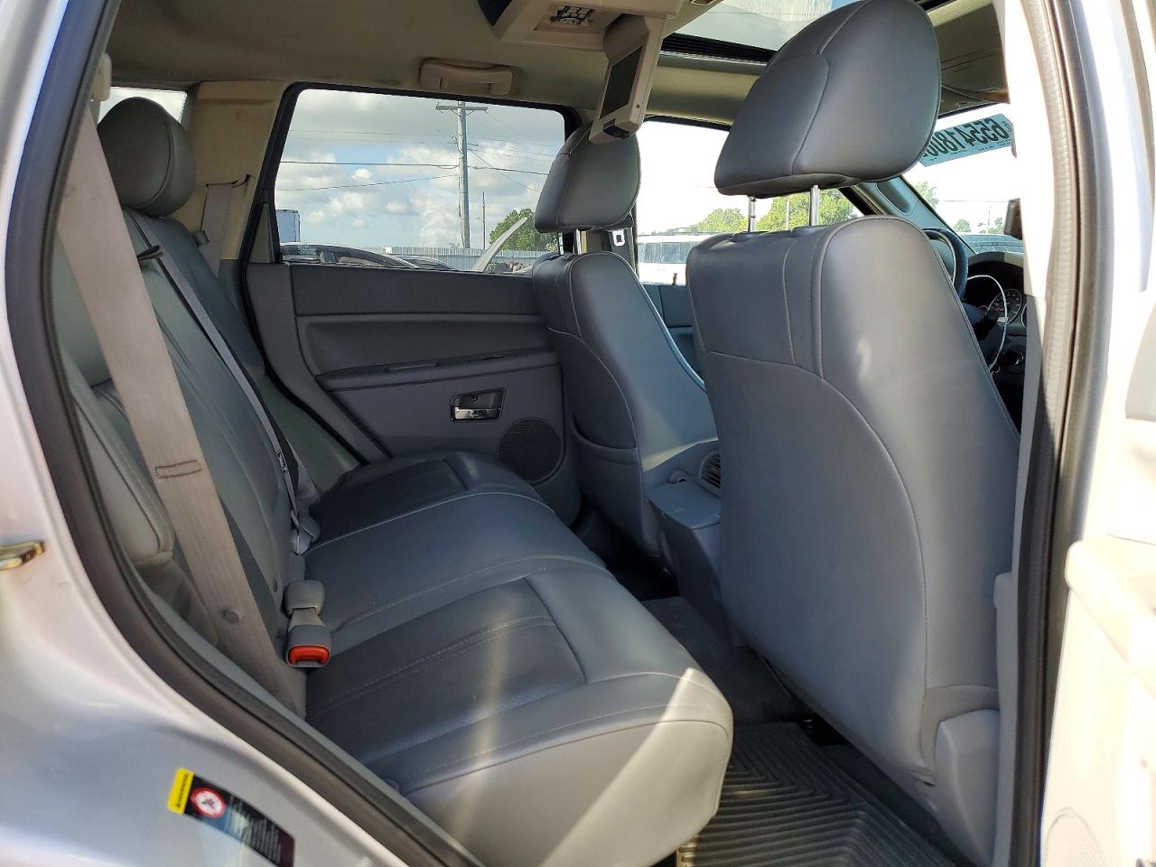 2005 Jeep Grand Cherokee Limited Silver vin: 1J8HR58215C512439