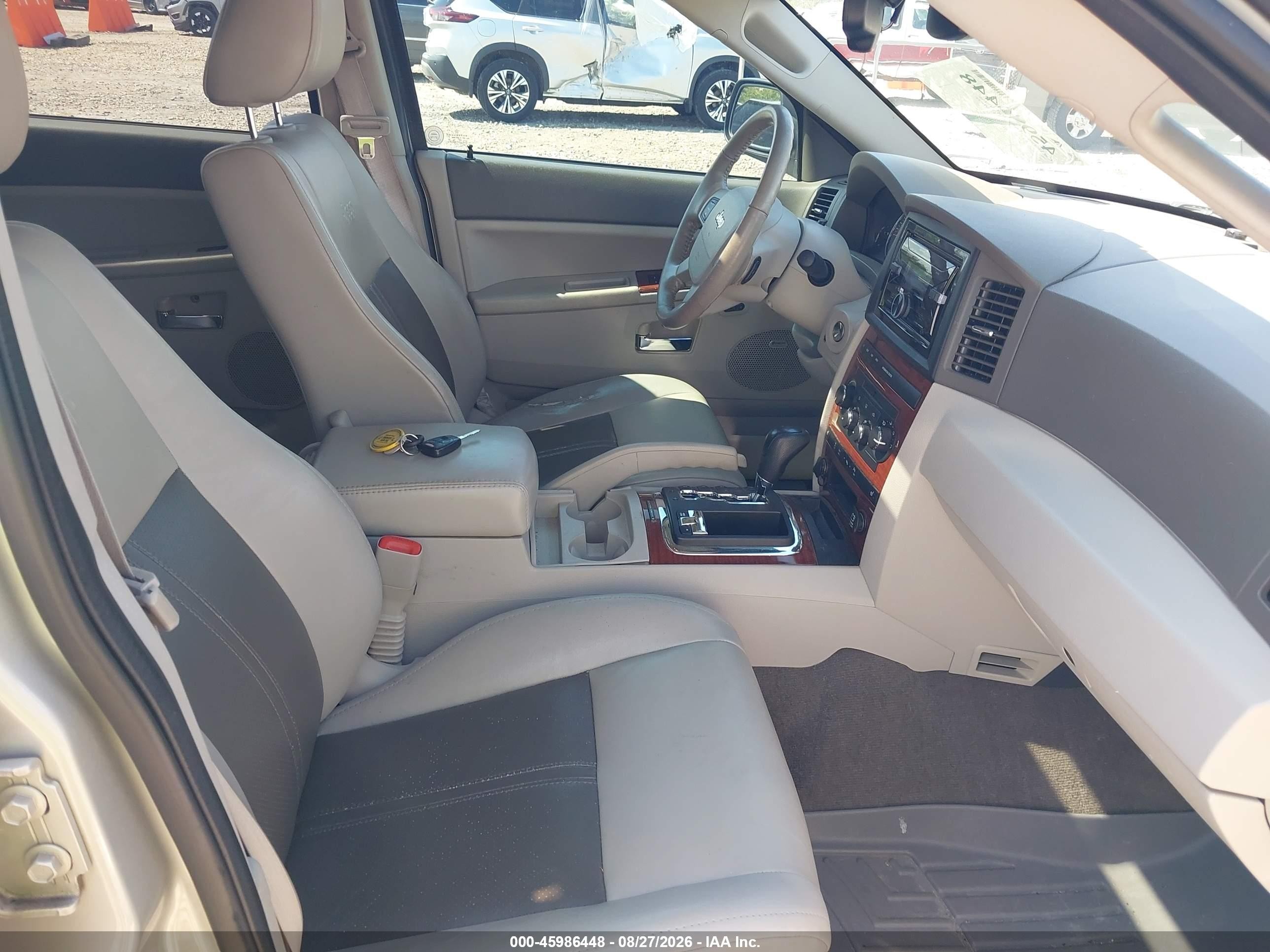 2007 Jeep Grand Cherokee Limited Gold vin: 1J8HR58227C646699