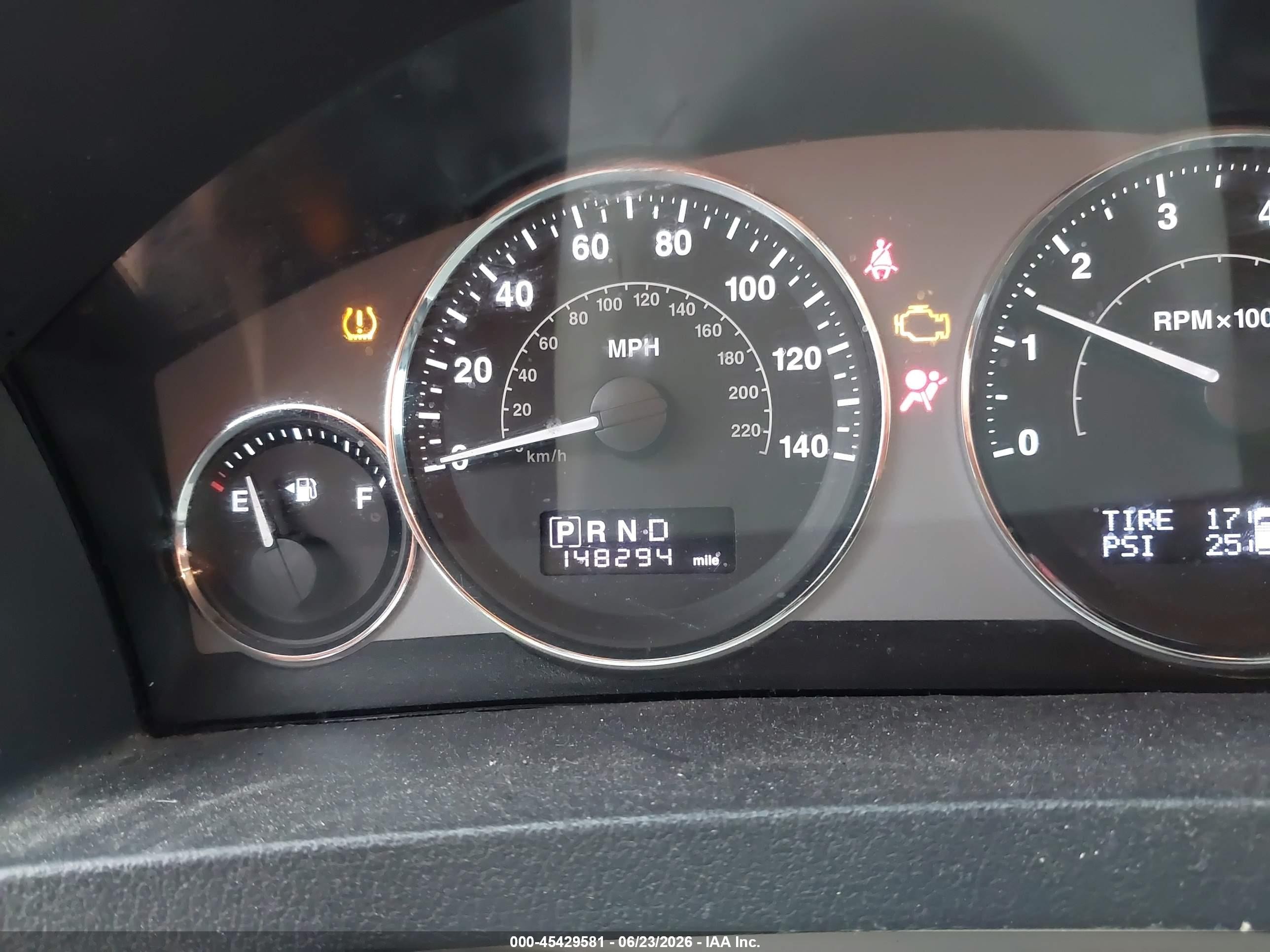 2008 Jeep Grand Cherokee Limited Silver vin: 1J8HR58248C243714
