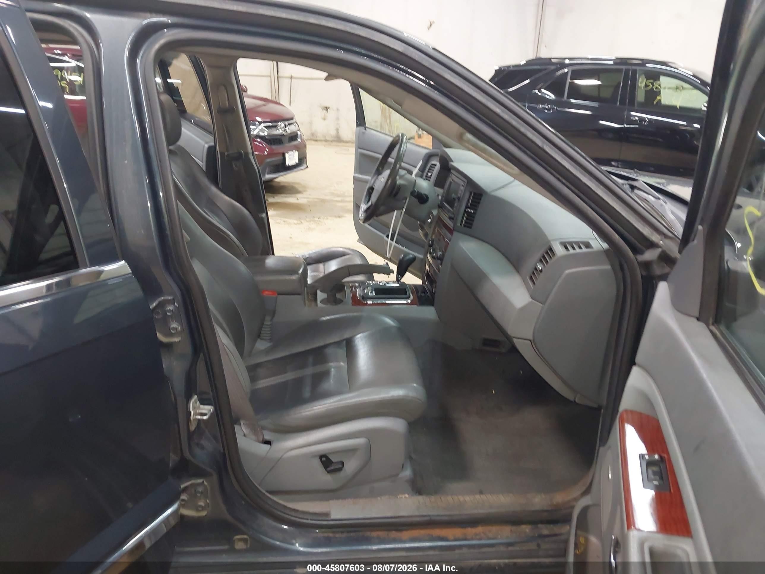 2007 Jeep Grand Cherokee Limited Серый vin: 1J8HR58257C686629