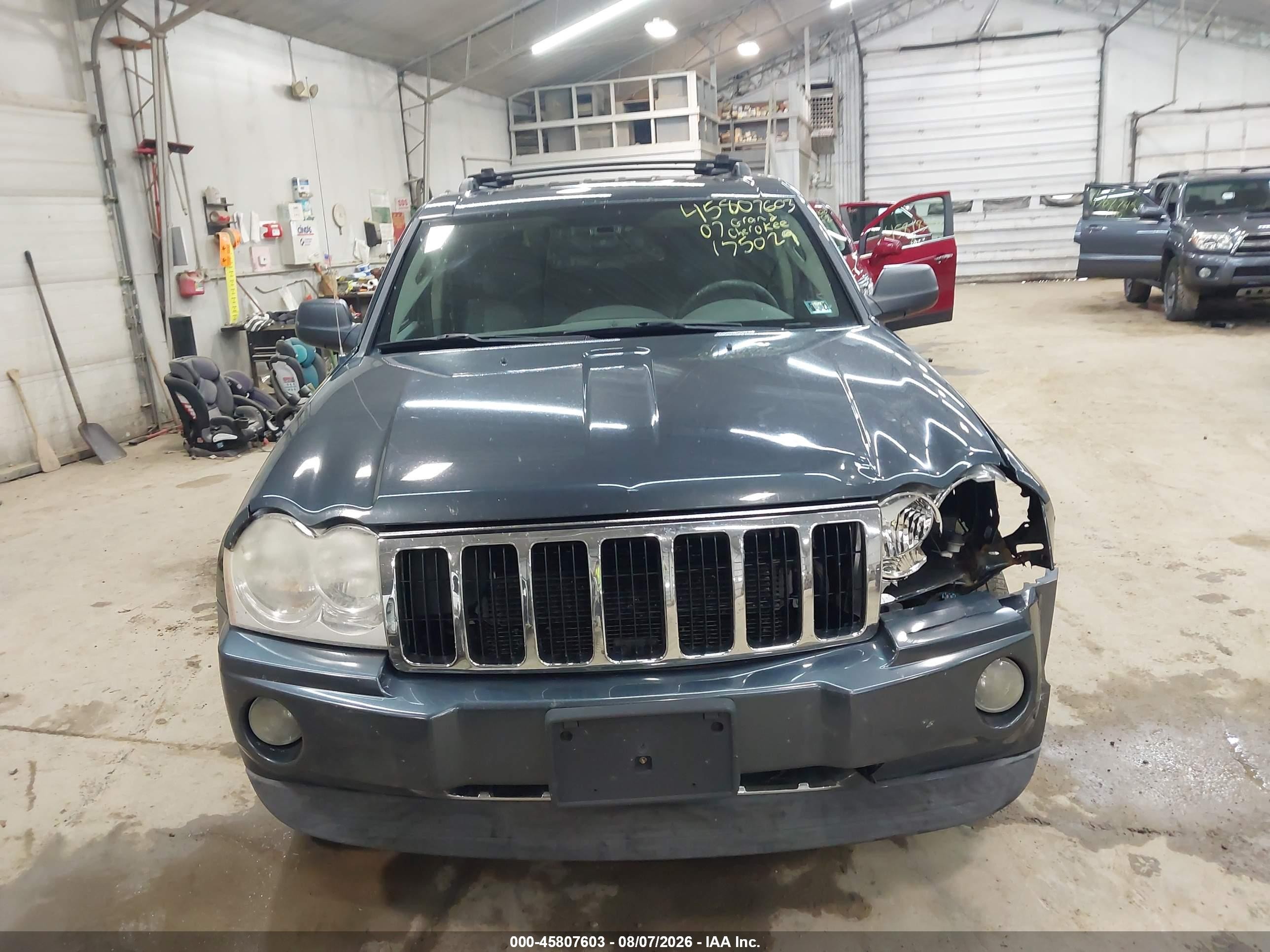 2007 Jeep Grand Cherokee Limited Серый vin: 1J8HR58257C686629