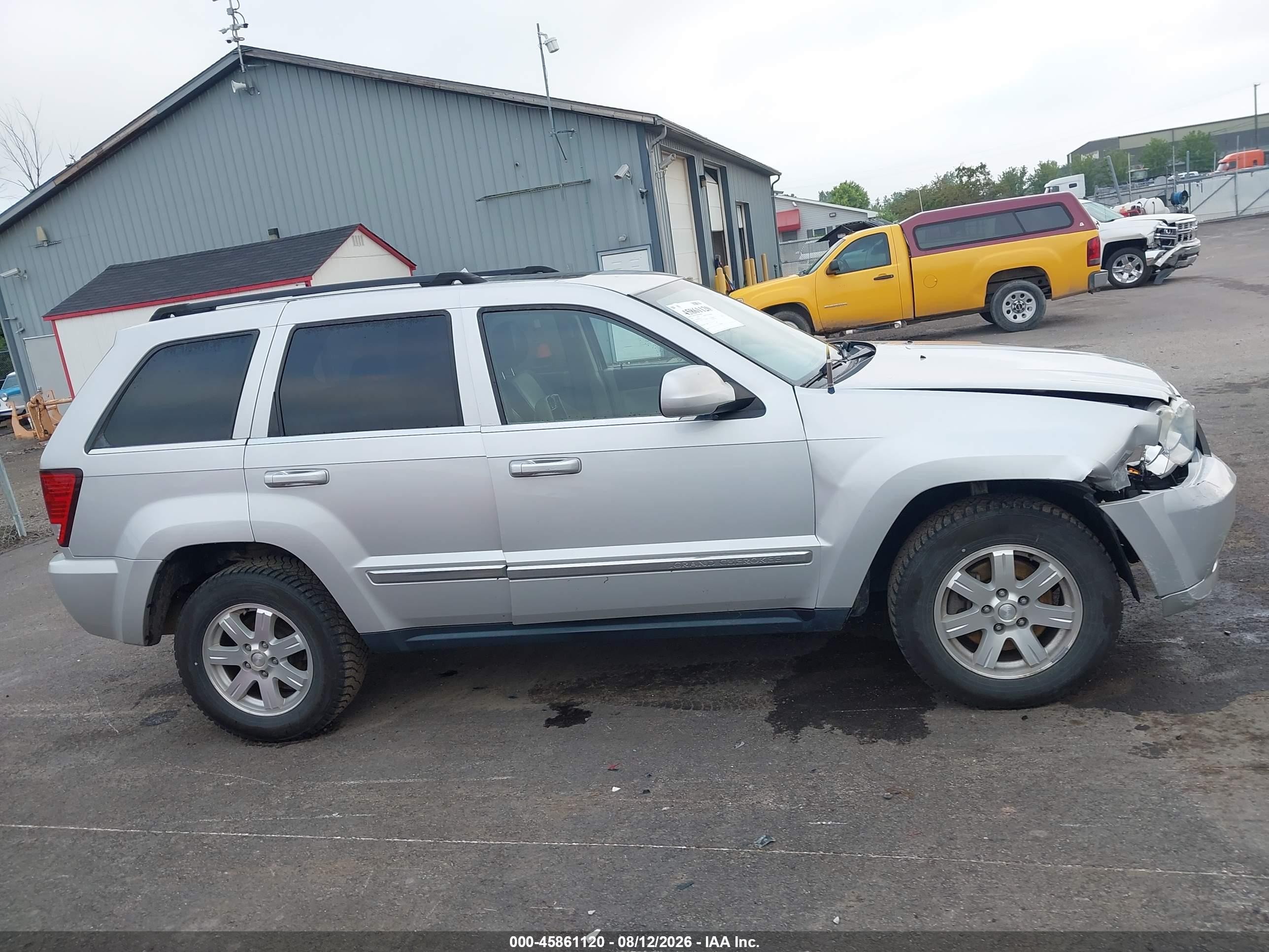 2008 Jeep Grand Cherokee Limited Silver vin: 1J8HR58N08C151672