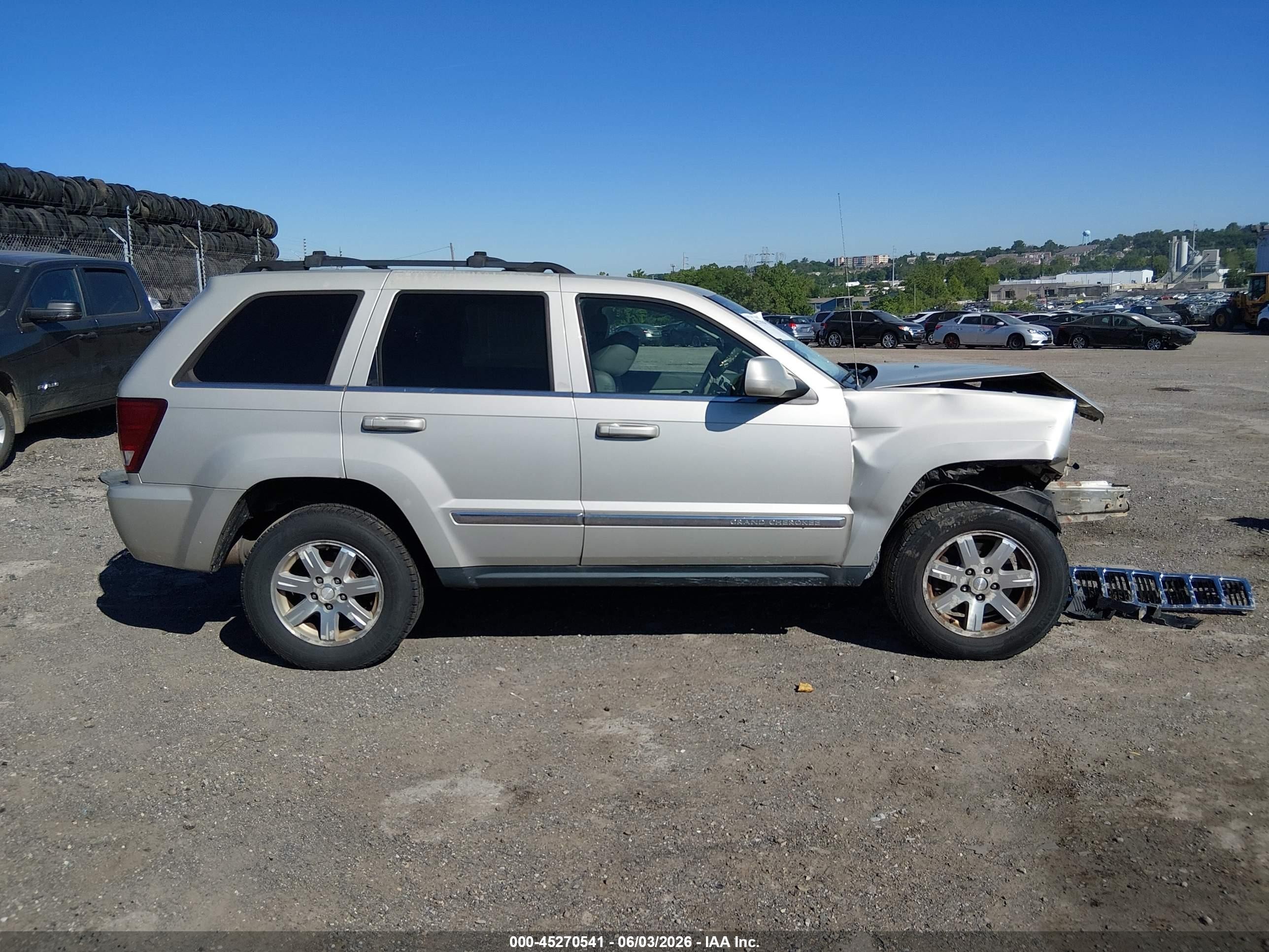 2008 Jeep Grand Cherokee Limited Tan vin: 1J8HR58N28C224007