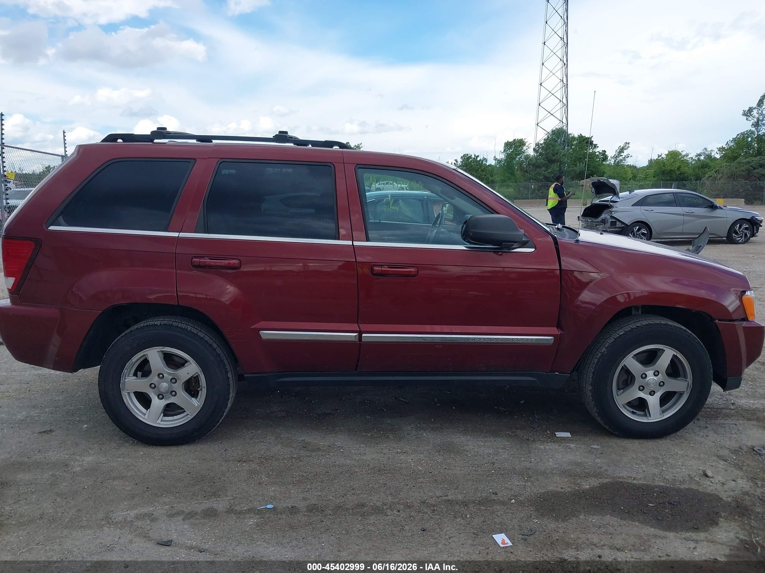 2007 Jeep Grand Cherokee Limited Maroon vin: 1J8HR58P27C532164