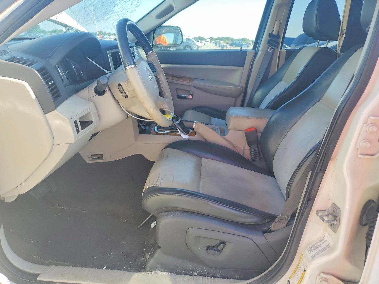 2009 Jeep Grand Cherokee Limited Белый vin: 1J8HR58P79C530154