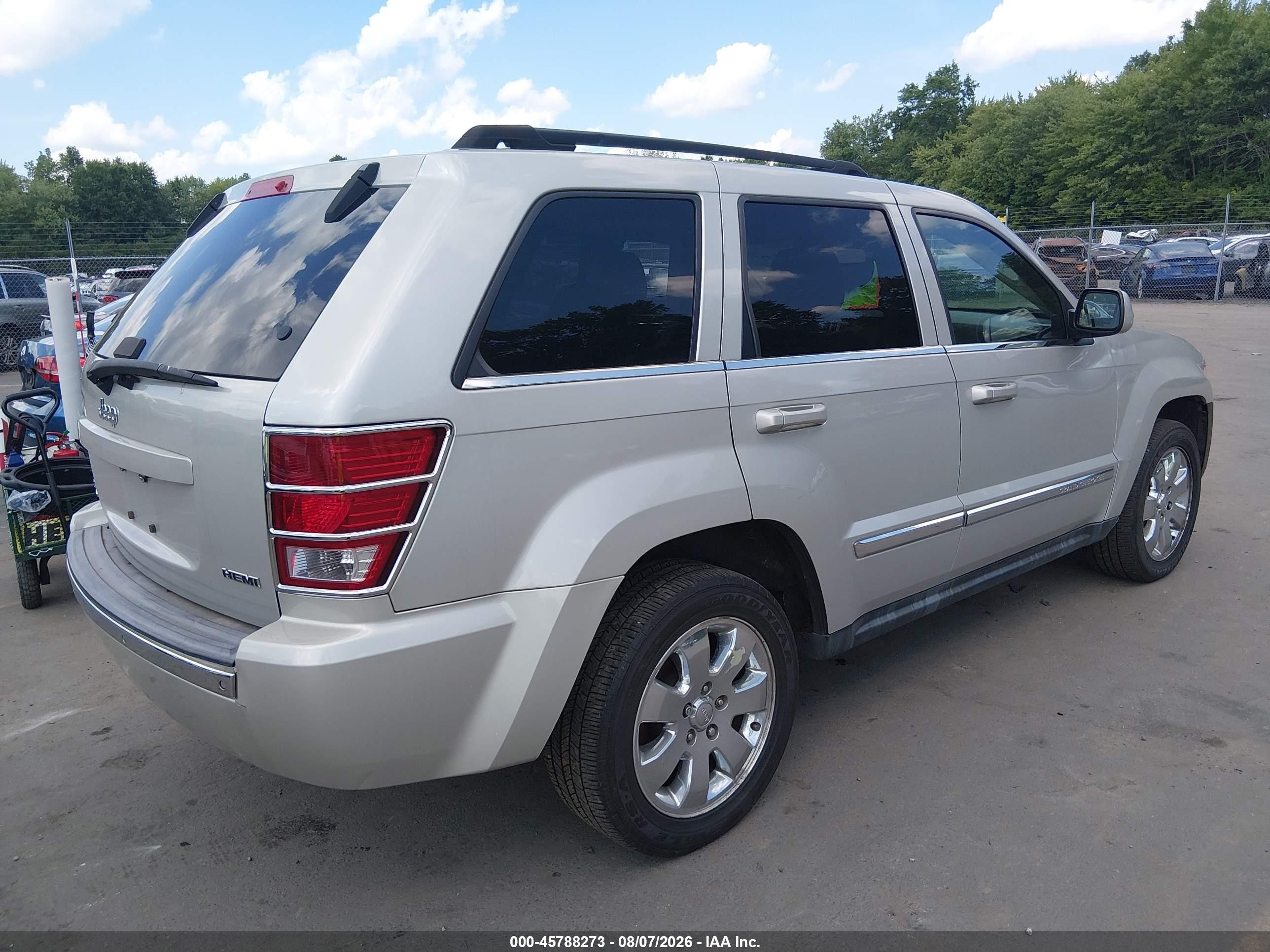 2009 Jeep Grand Cherokee Limited Серебряный vin: 1J8HR58T49C535499