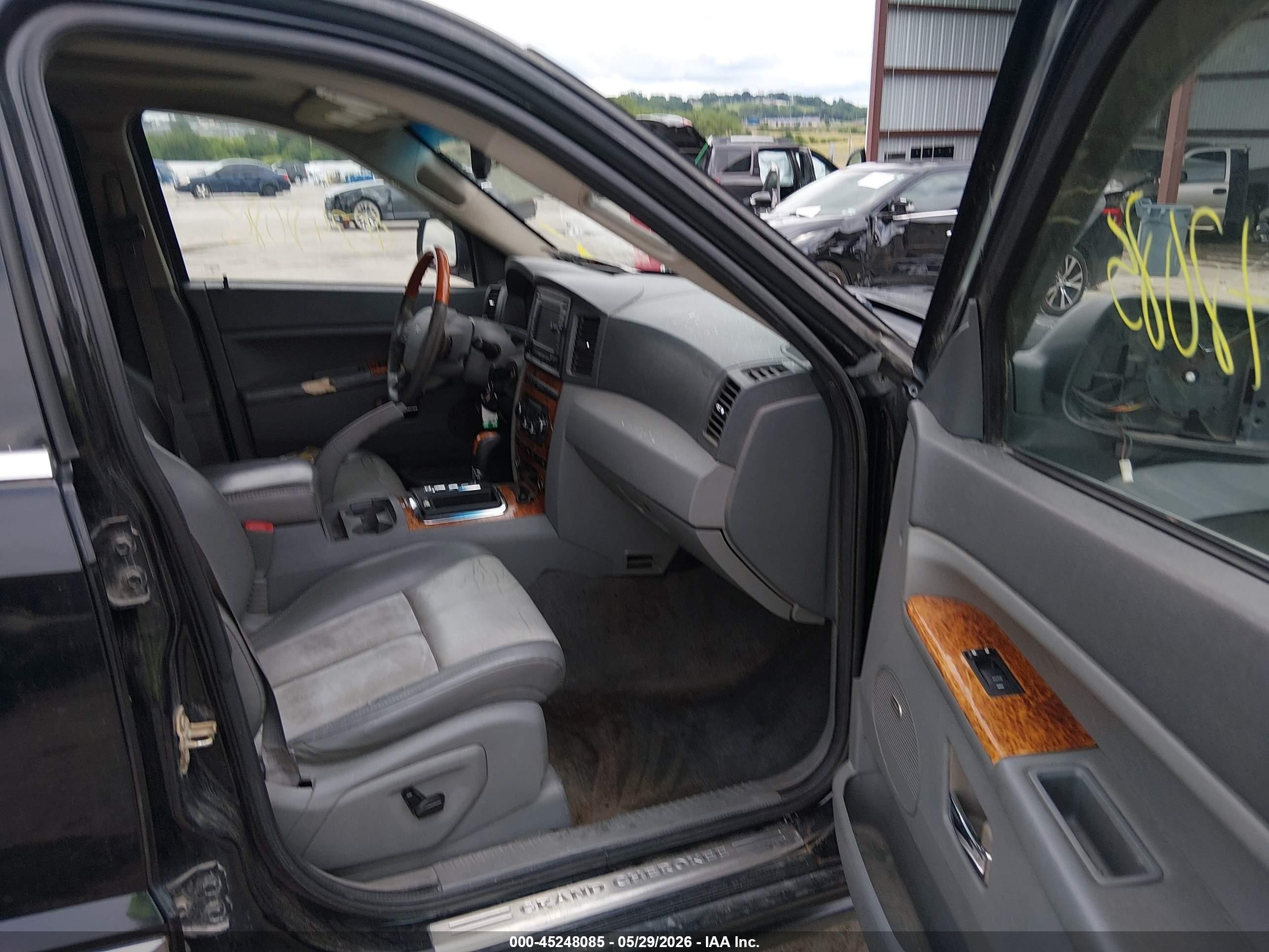 2007 Jeep Grand Cherokee Overland Black vin: 1J8HR68227C503256