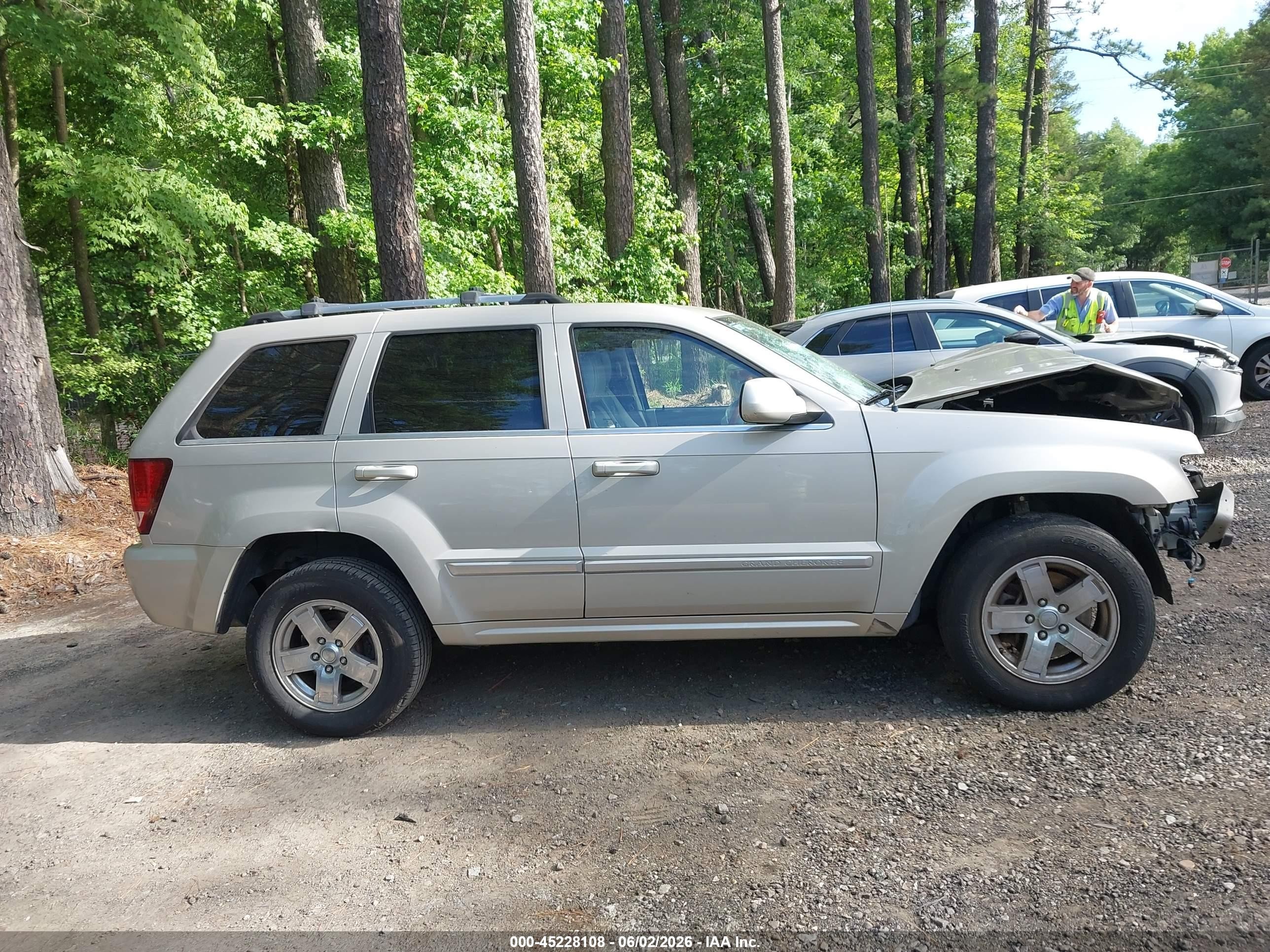2007 Jeep Grand Cherokee Overland Бежевый vin: 1J8HR68227C510823