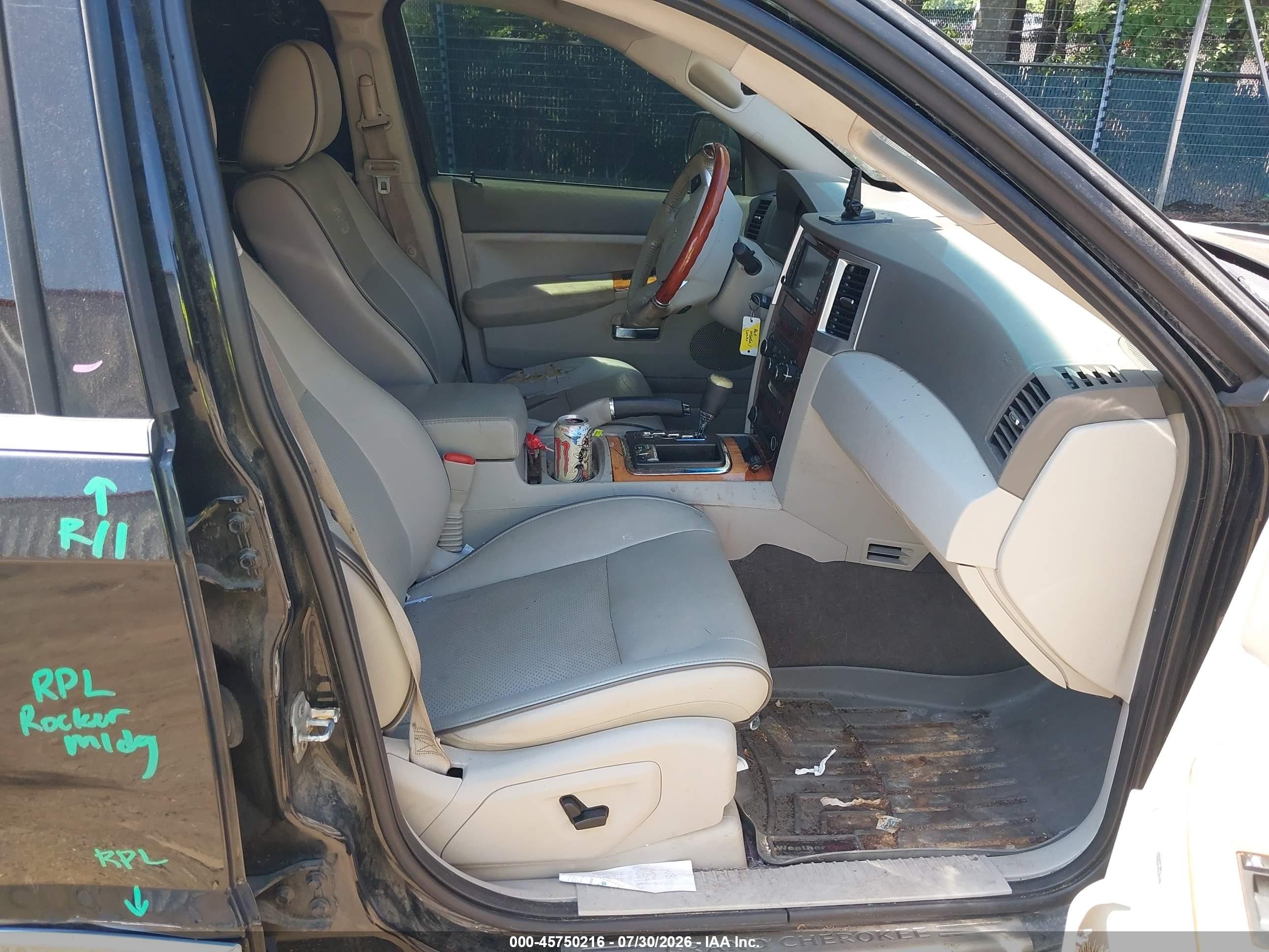 2008 Jeep Grand Cherokee Overland Black vin: 1J8HR68248C164484