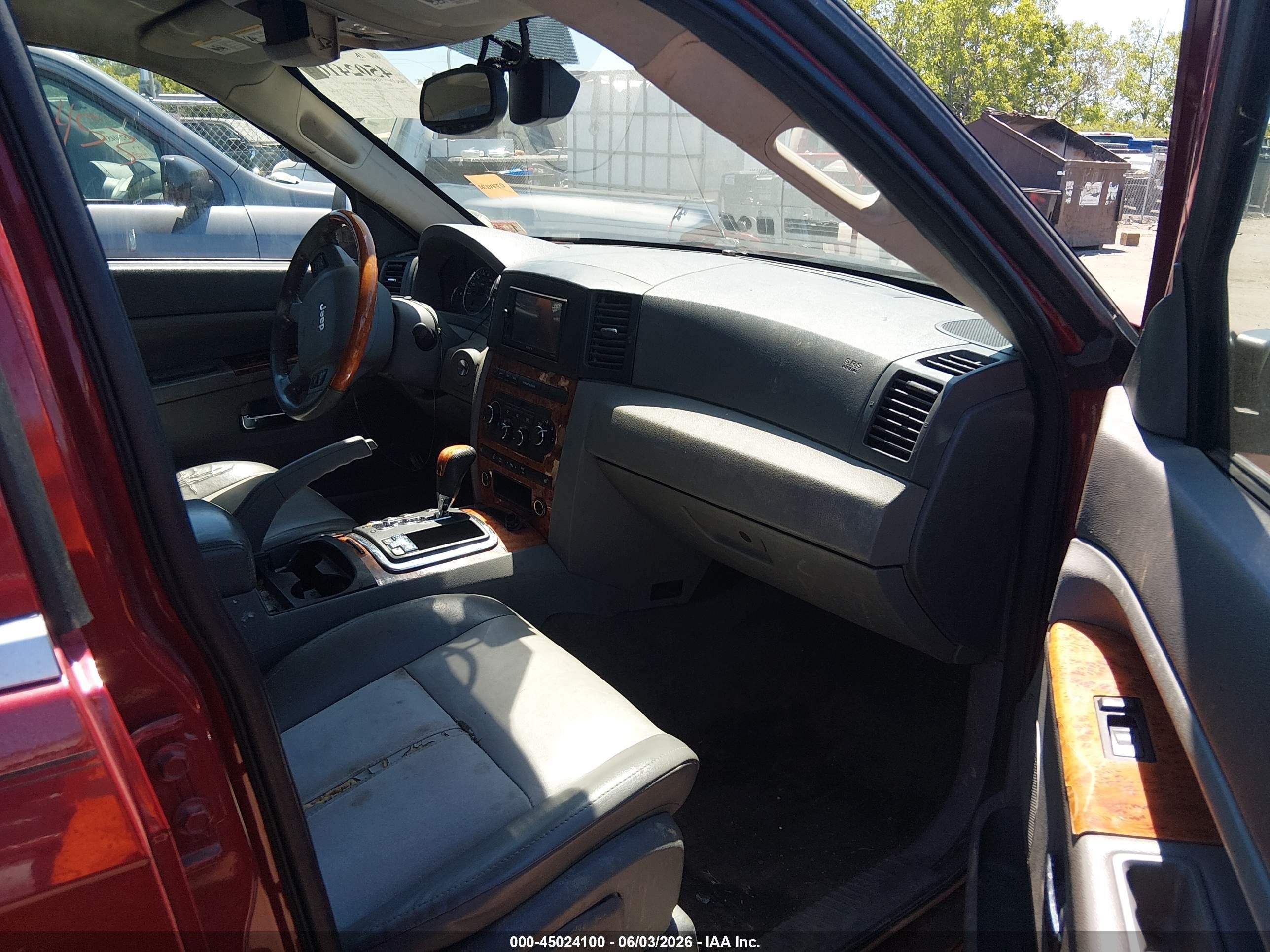 2006 Jeep Grand Cherokee Overland Red vin: 1J8HR68286C284463