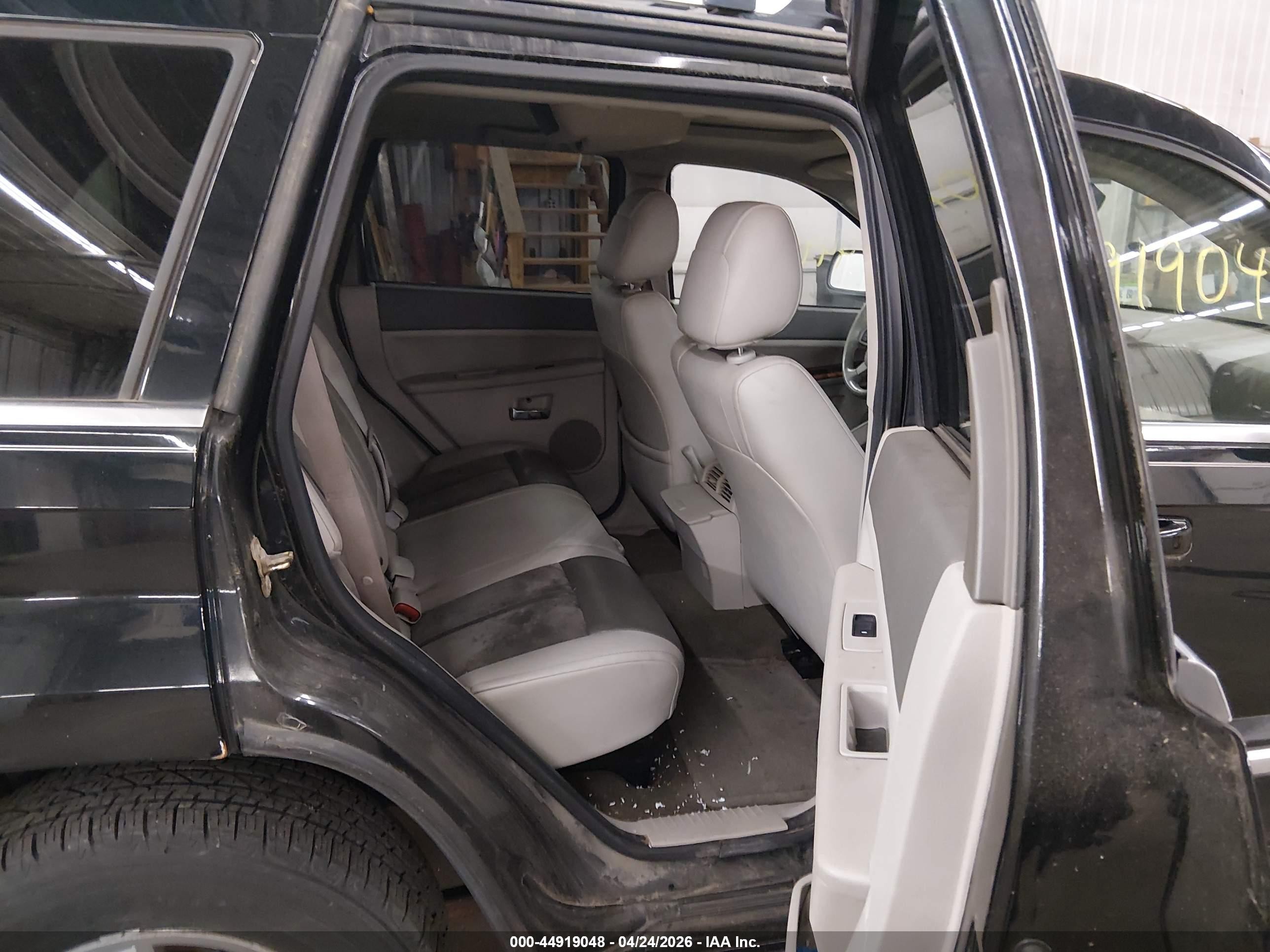 2006 Jeep Grand Cherokee Overland Black vin: 1J8HR68286C331460