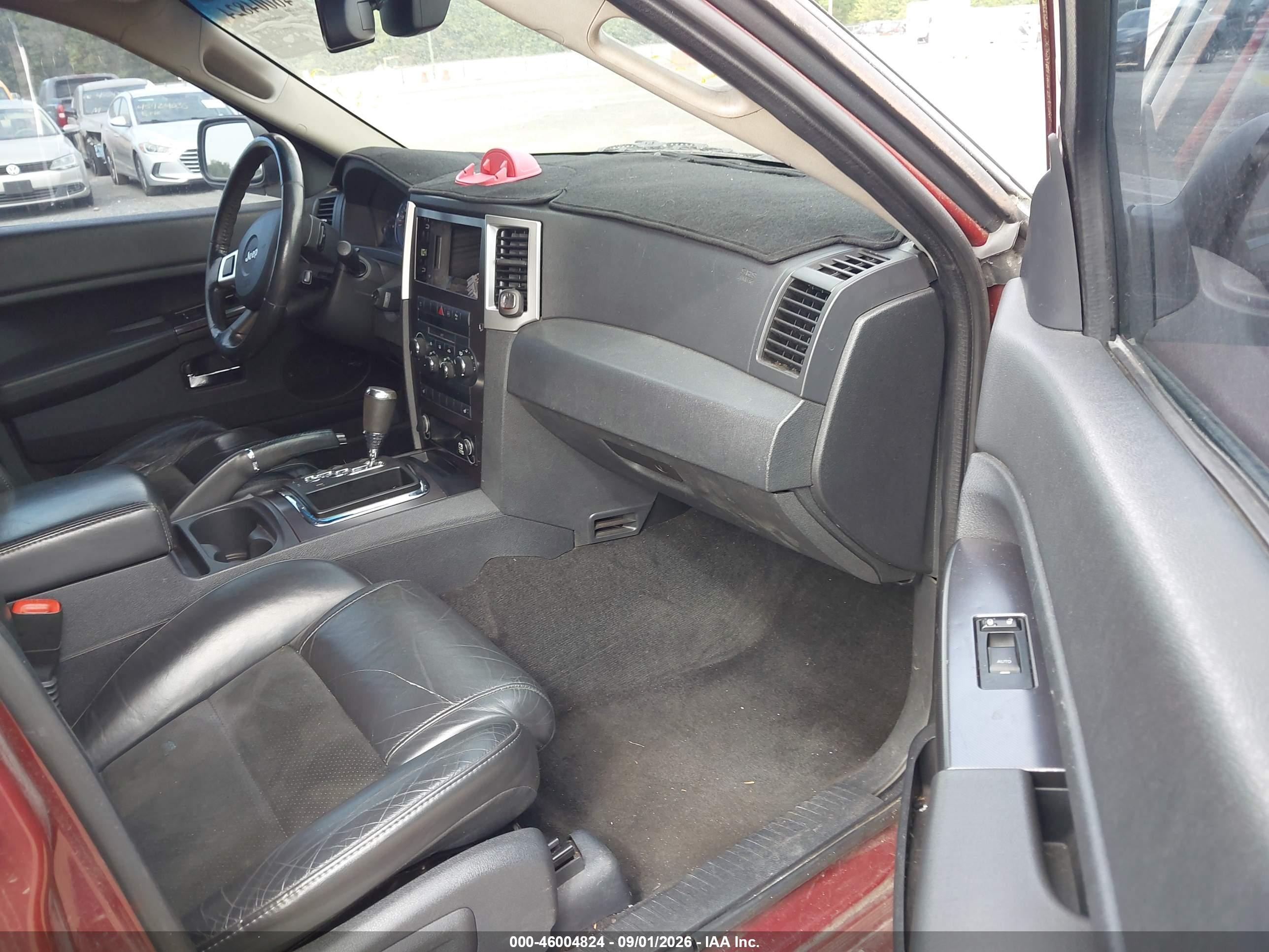2008 Jeep Grand Cherokee Srt8 Красный vin: 1J8HR78328C201014