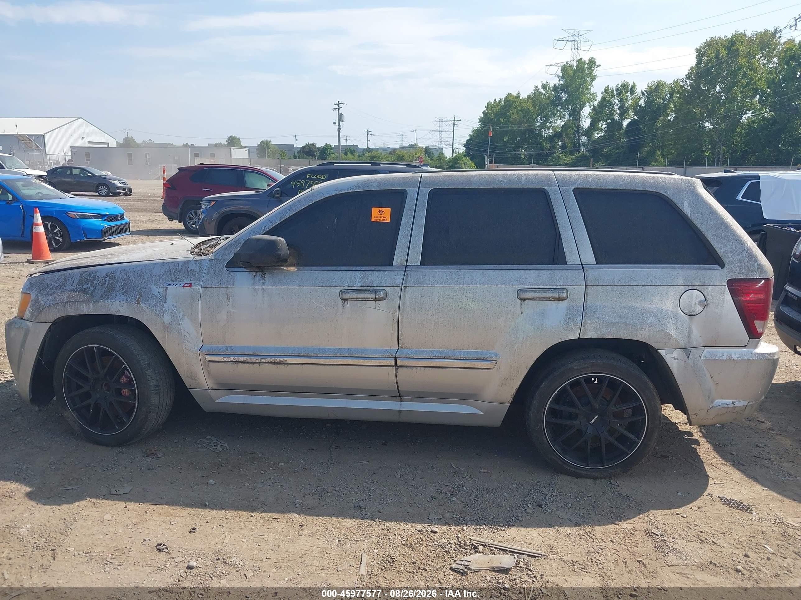 2007 Jeep Grand Cherokee Srt8 Silver vin: 1J8HR78377C568005