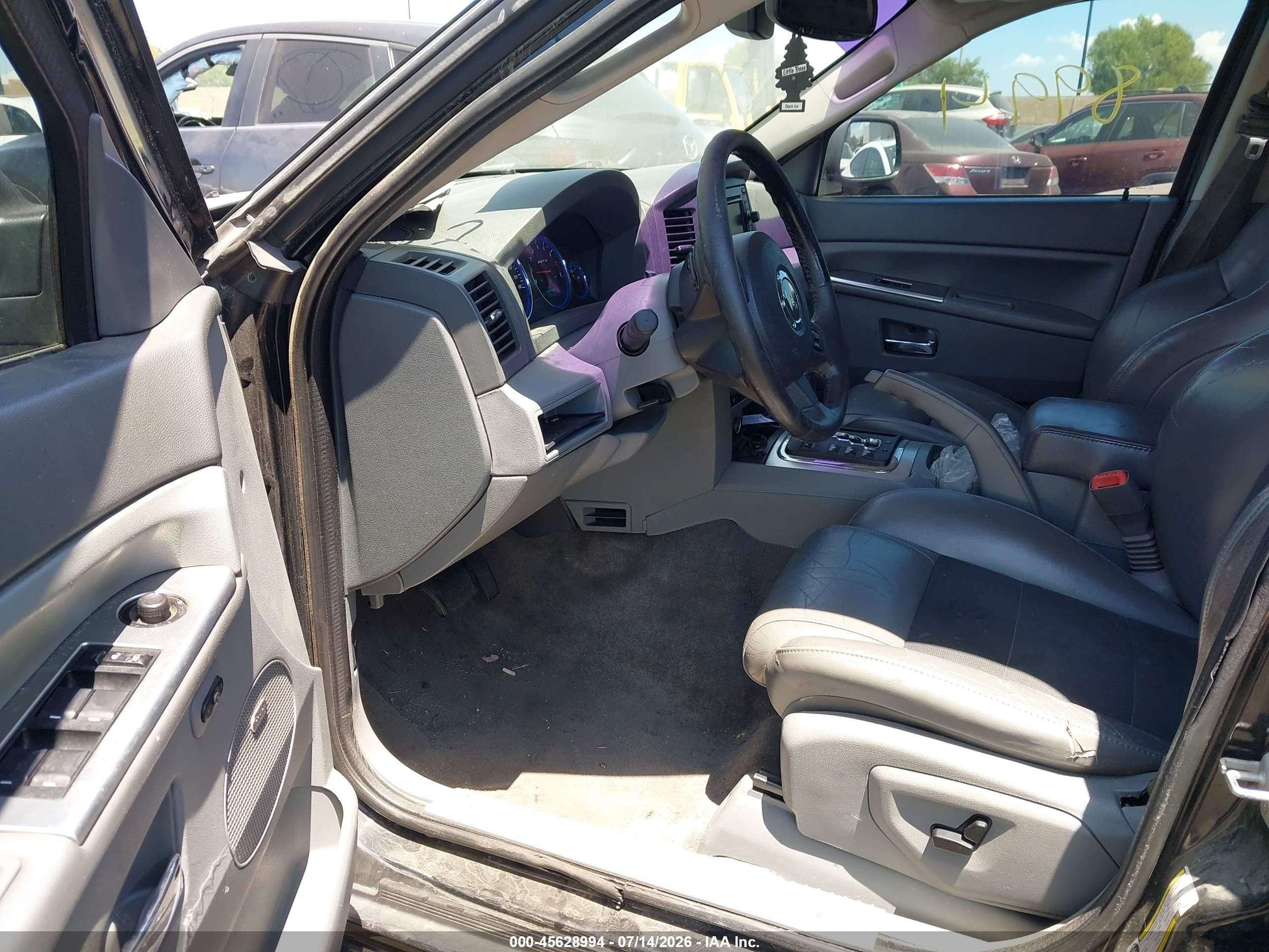 2007 Jeep Grand Cherokee Srt8 Черный vin: 1J8HR78397C651791