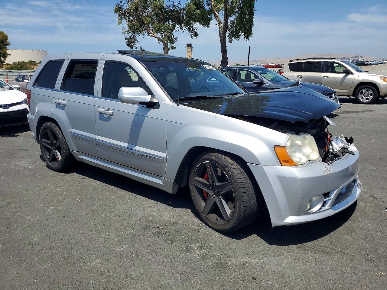 2009 Jeep Grand Cherokee Srt-8 Серебряный vin: 1J8HR78W99C555947