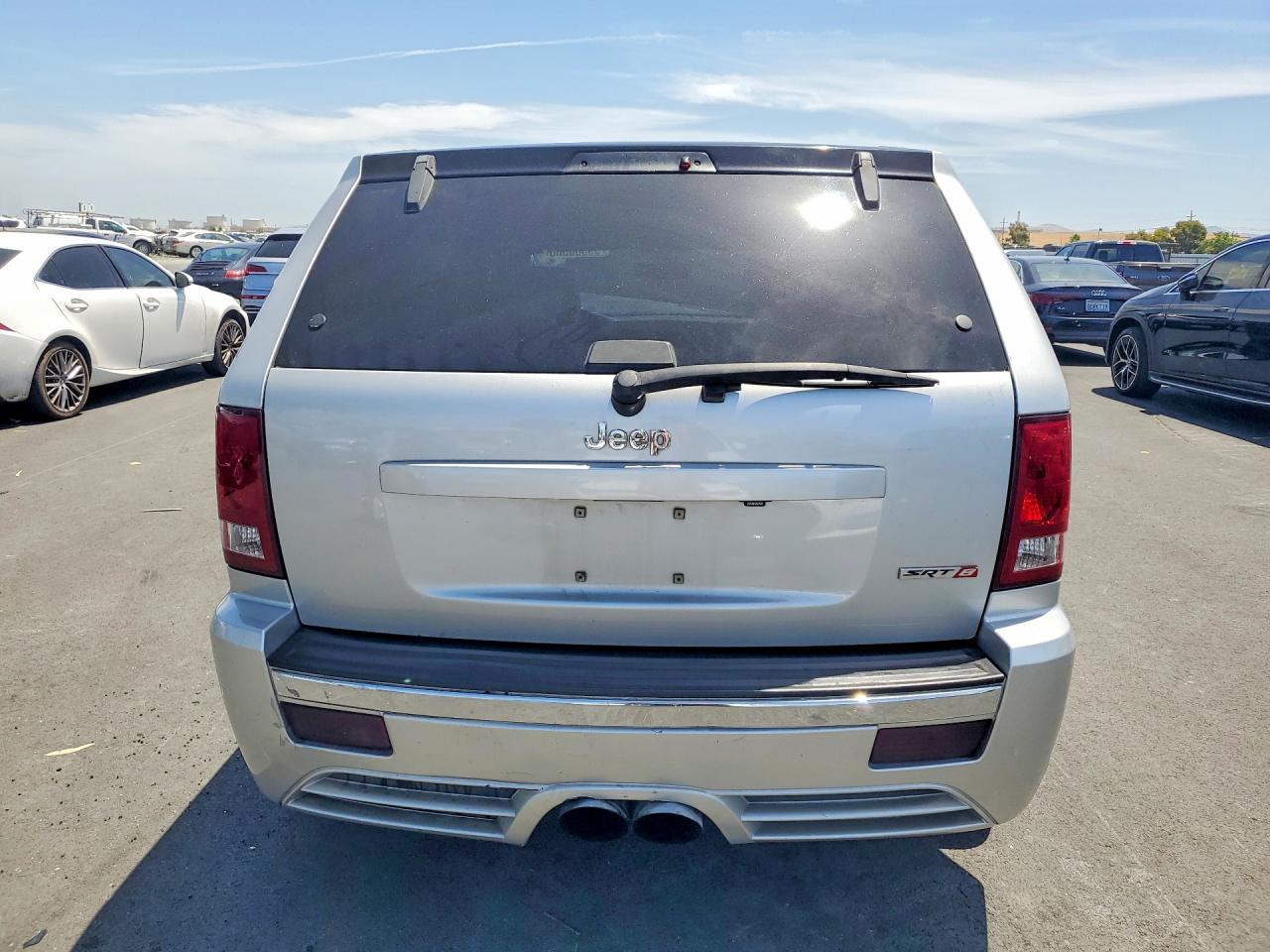 2009 Jeep Grand Cherokee Srt-8 Серебряный vin: 1J8HR78W99C555947