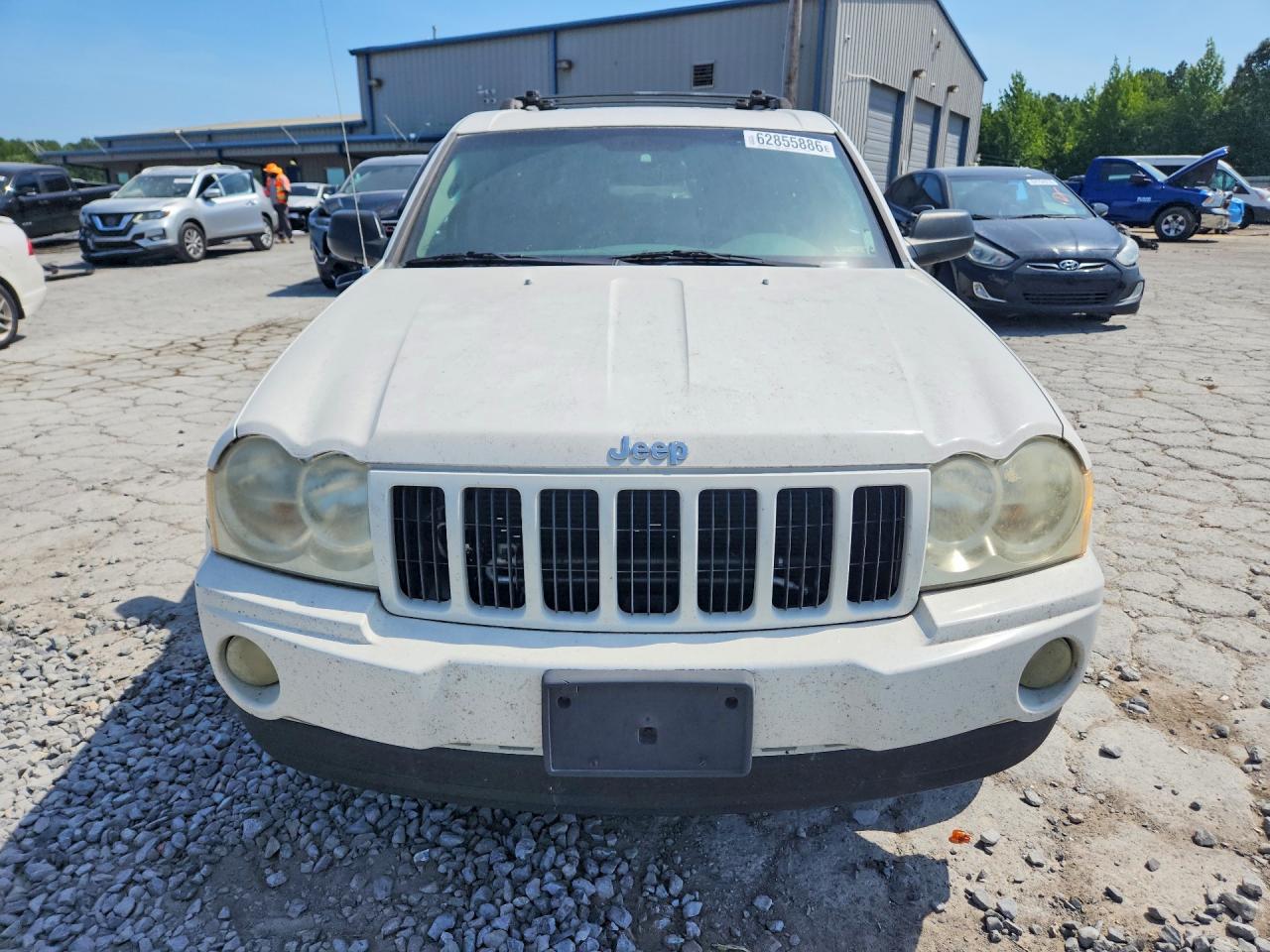 2005 Jeep Grand Cherokee Laredo White vin: 1J8HS48N65C550192