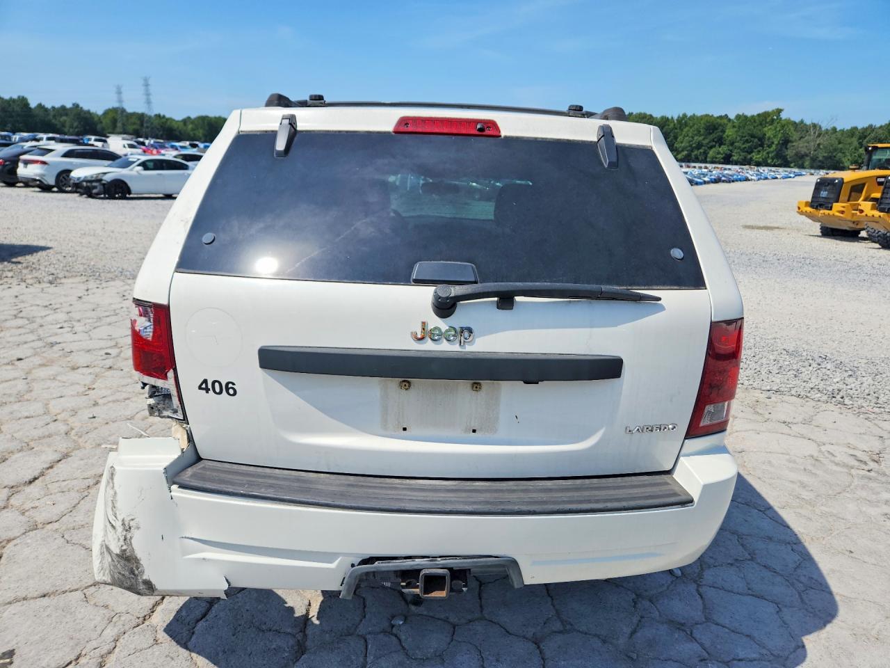 2005 Jeep Grand Cherokee Laredo White vin: 1J8HS48N65C550192