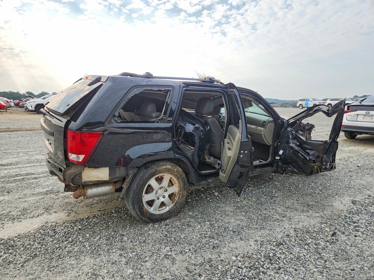 2008 Jeep Grand Cherokee Laredo Black vin: 1J8HS48N68C151061