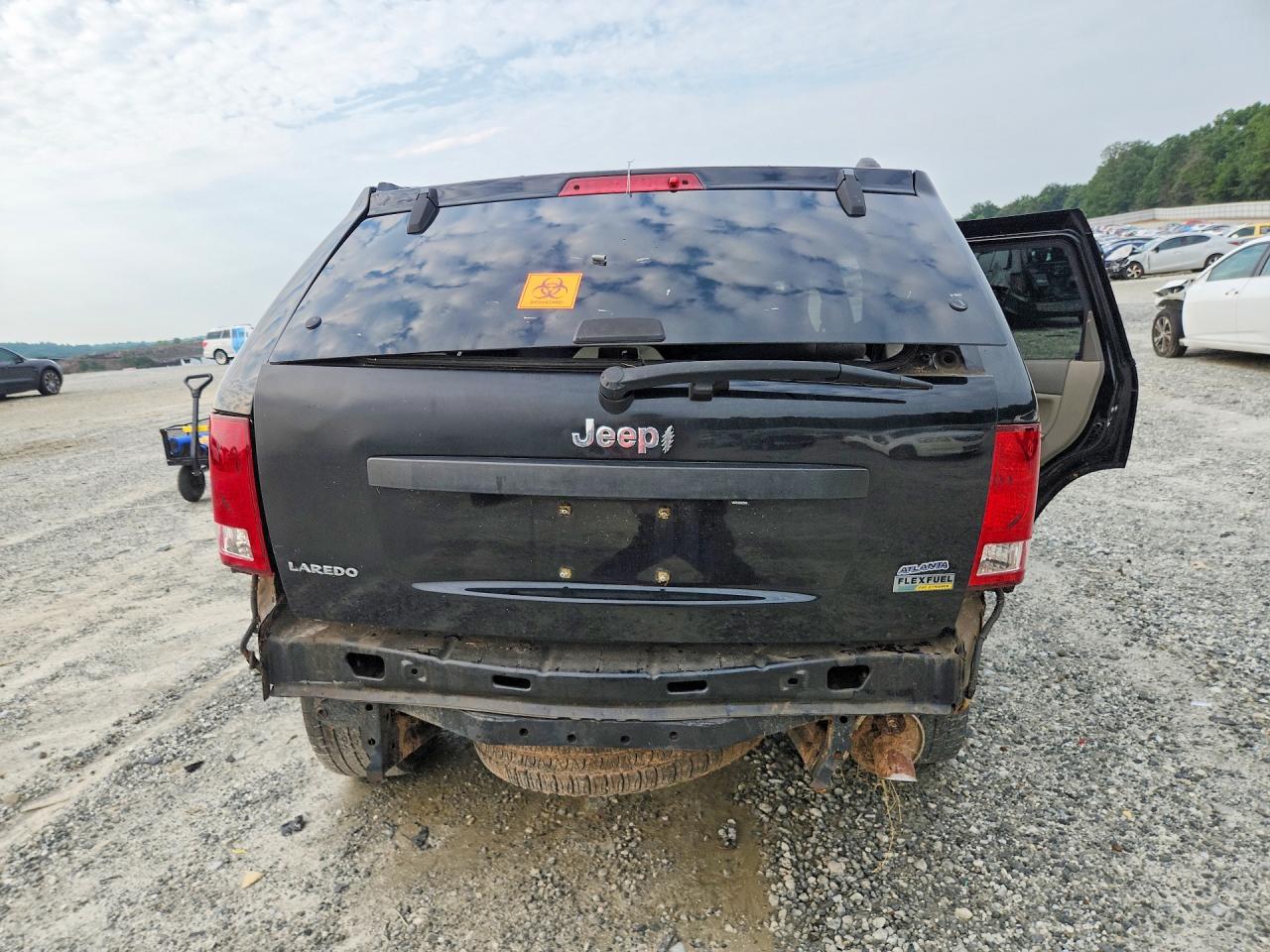 2008 Jeep Grand Cherokee Laredo Black vin: 1J8HS48N68C151061