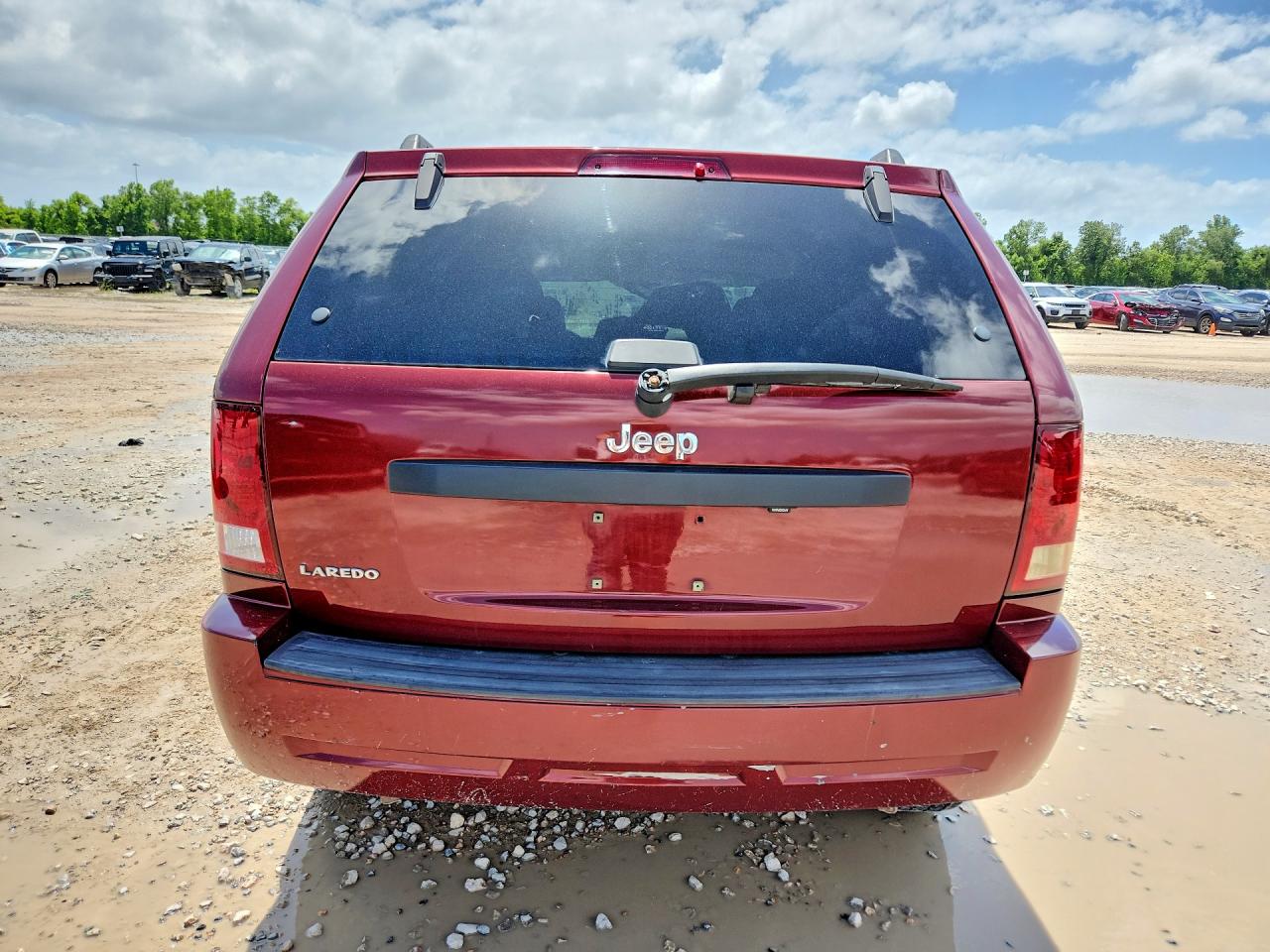 2007 Jeep Grand Cherokee Laredo Burgundy vin: 1J8HS48P77C678607