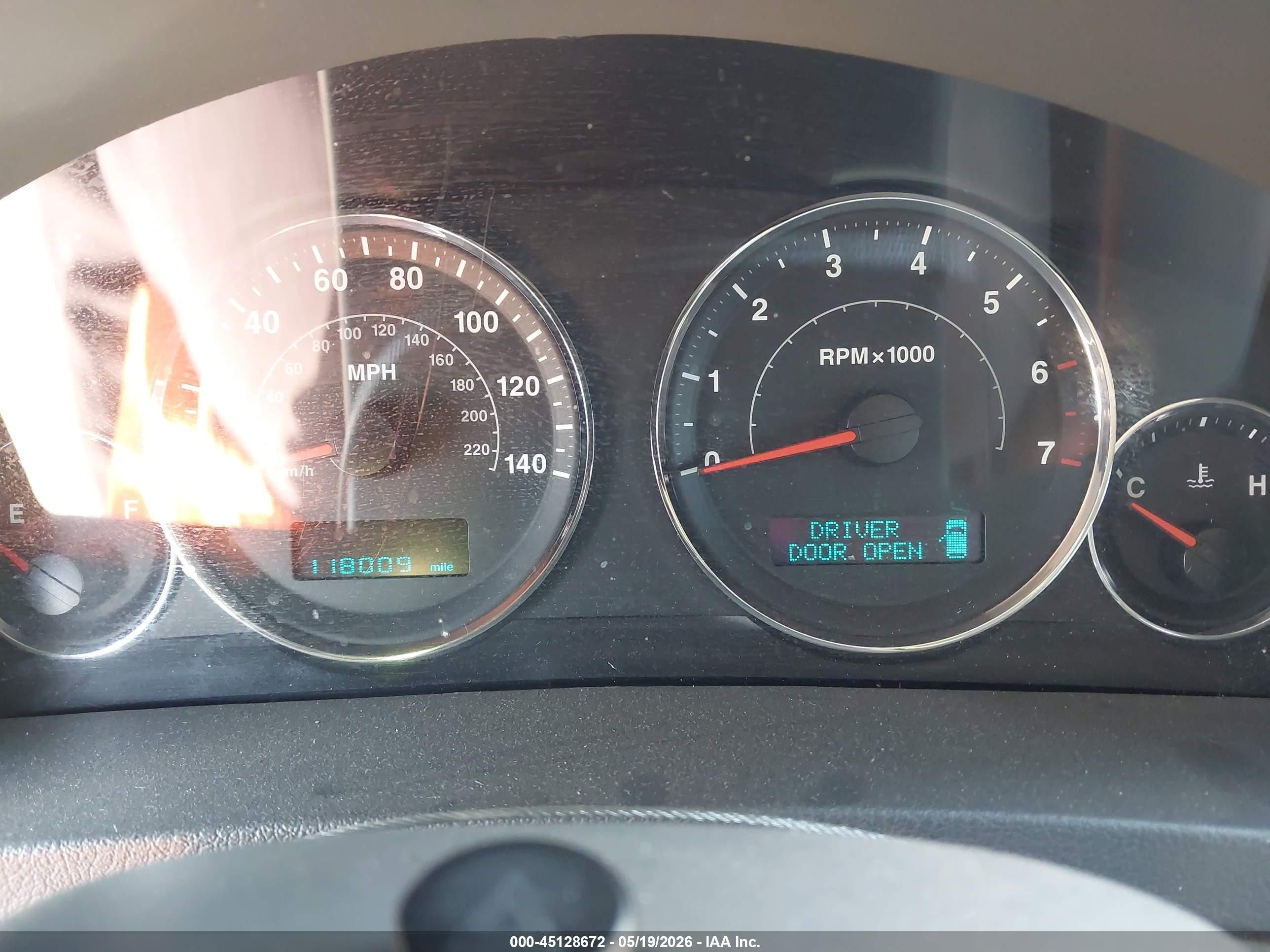 2007 Jeep Grand Cherokee Laredo Silver vin: 1J8HS48P87C635474