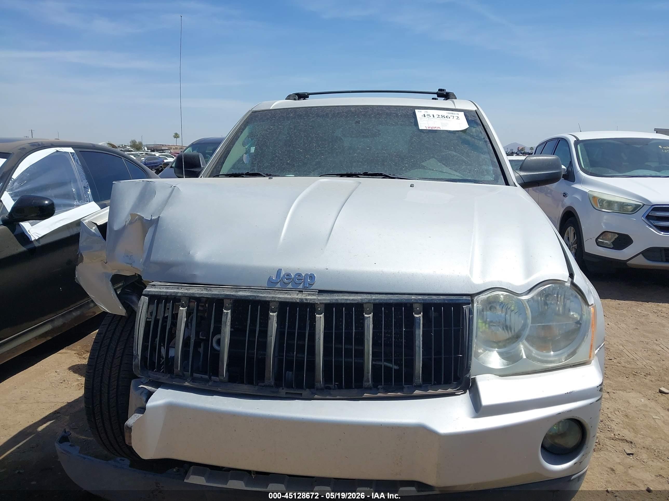 2007 Jeep Grand Cherokee Laredo Silver vin: 1J8HS48P87C635474