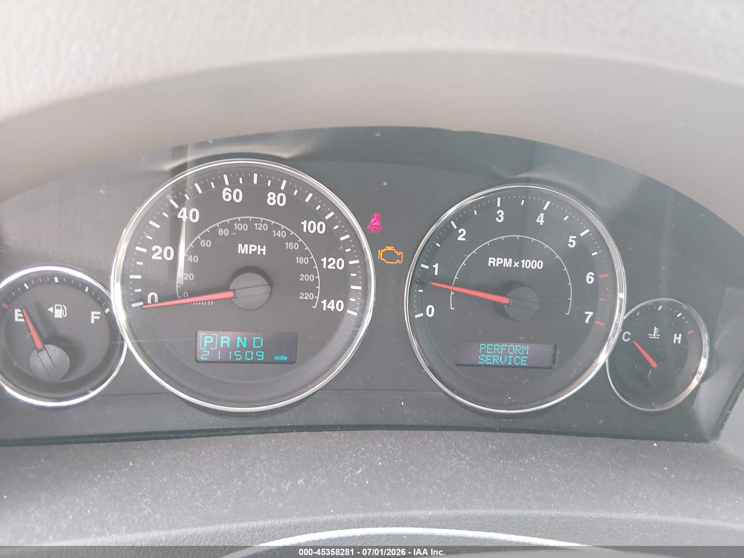2007 Jeep Grand Cherokee Laredo Maroon vin: 1J8HS48PX7C554069