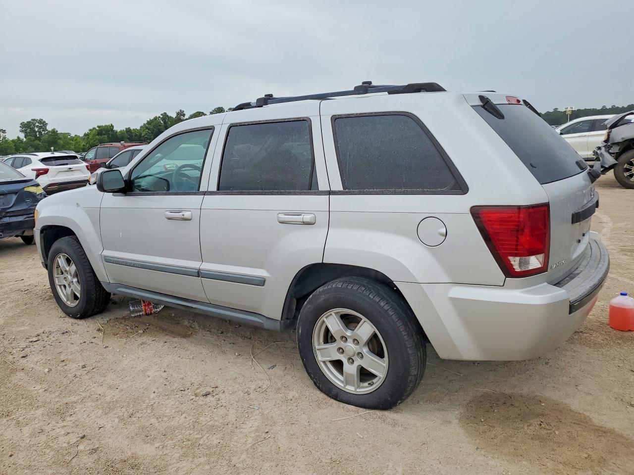 2007 Jeep Grand Cherokee Laredo Silver vin: 1J8HS48PX7C595480