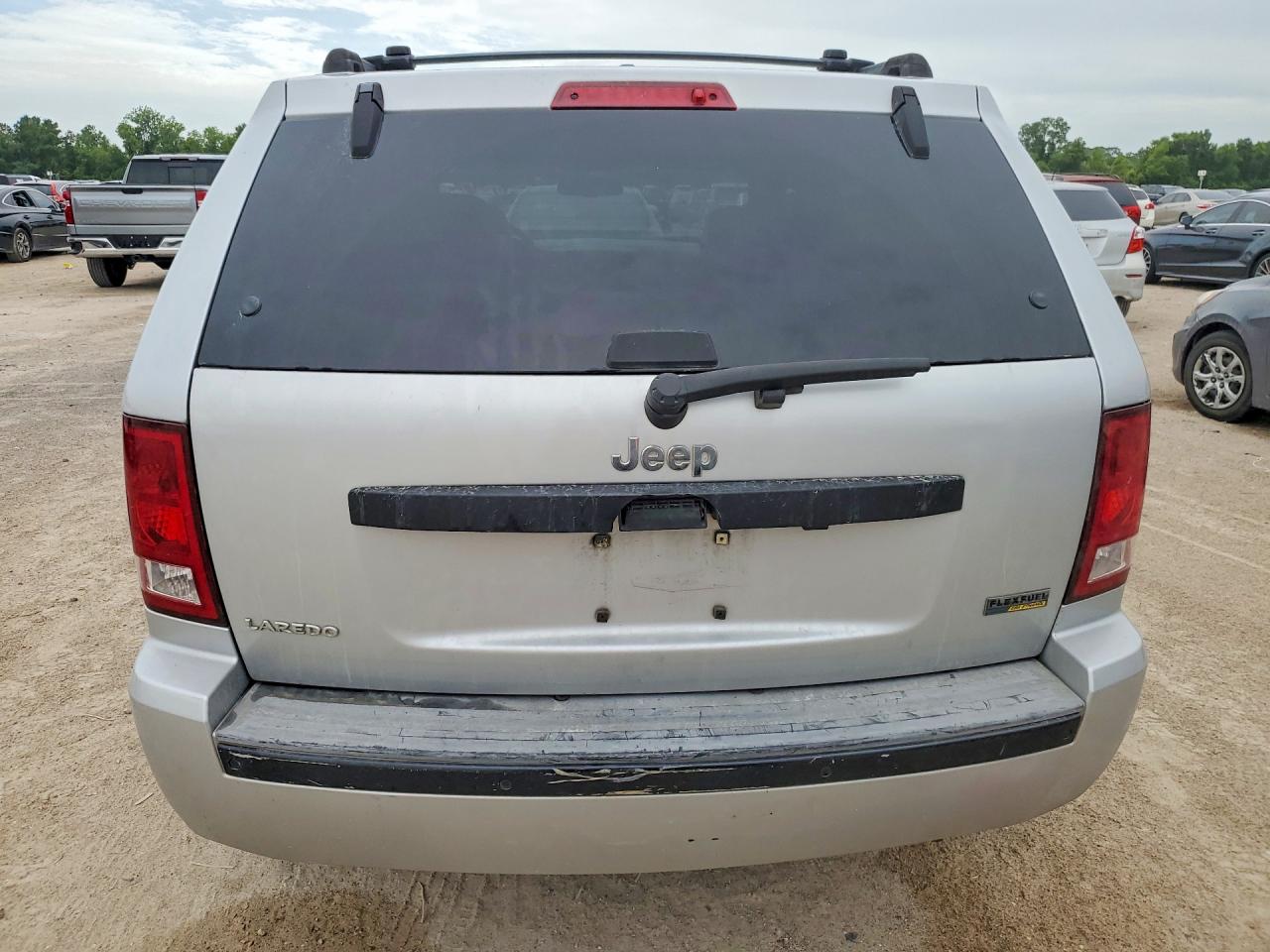 2007 Jeep Grand Cherokee Laredo Silver vin: 1J8HS48PX7C595480